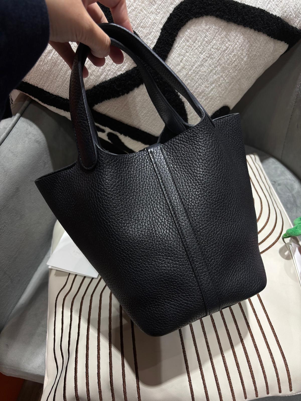 Hermes picotin 18,  黑銀 100%Authentic ,90%new  ✅收據✅key lock ✅box  