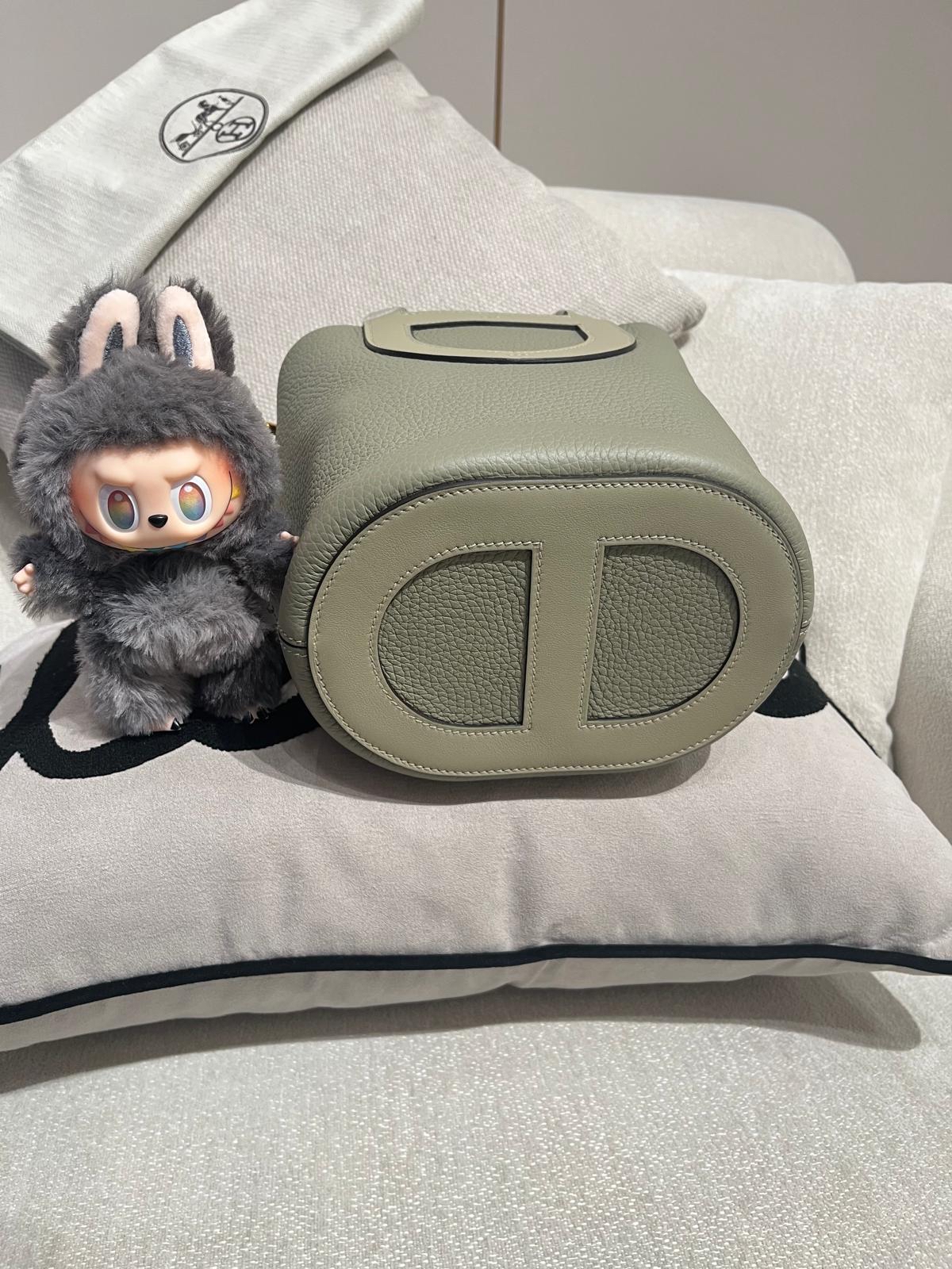 全新 Hermes in the loop 18,STAMP B,Q1 Sauge Clemence Calfskin,100%Authentic ,100%new 全新貨品 ✅收據✅dust bag✅盒 