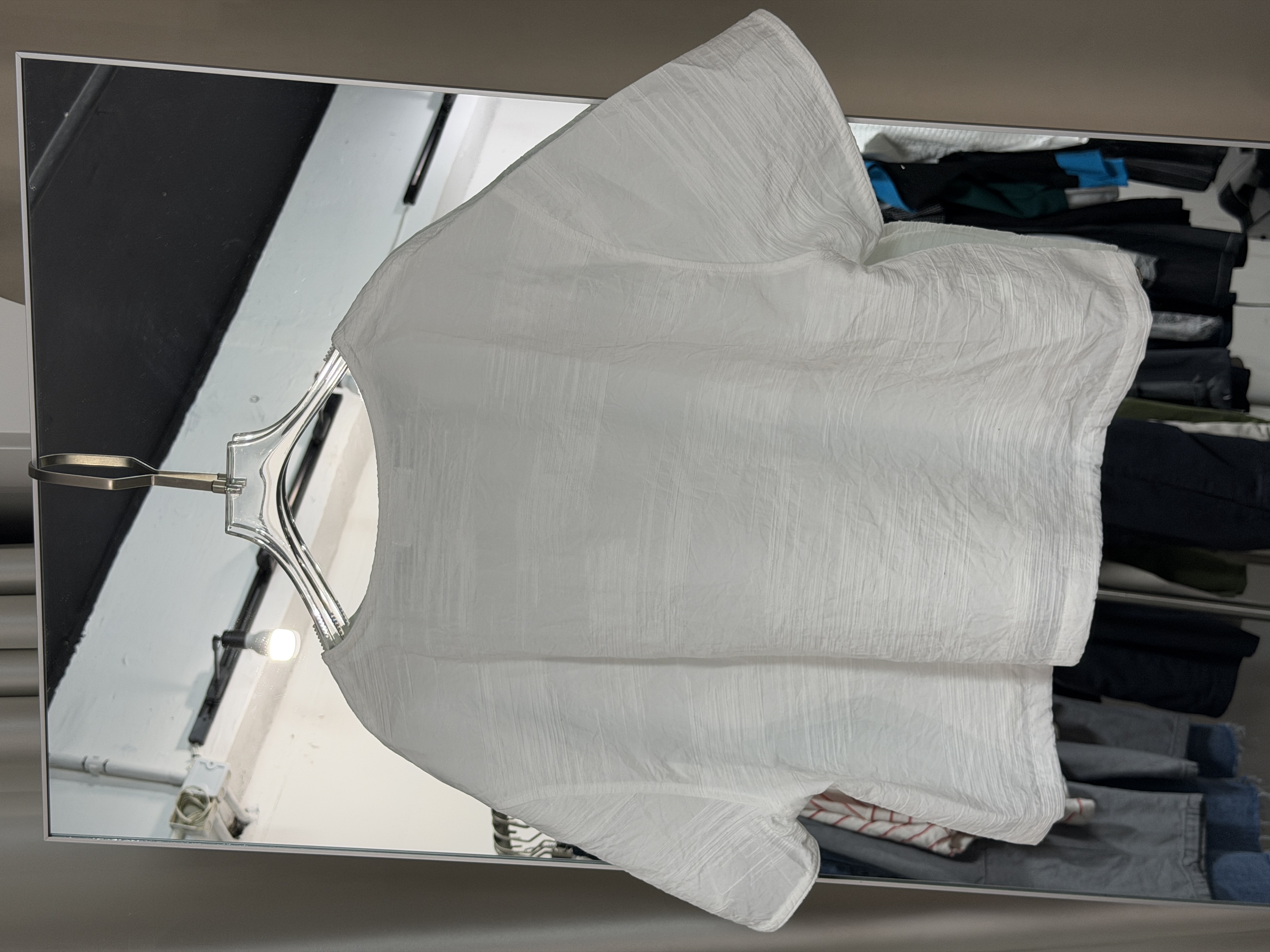 簡約純色暗紋寬鬆短袖上衣