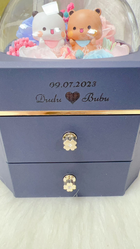 一二布布心形永生花飾物盒