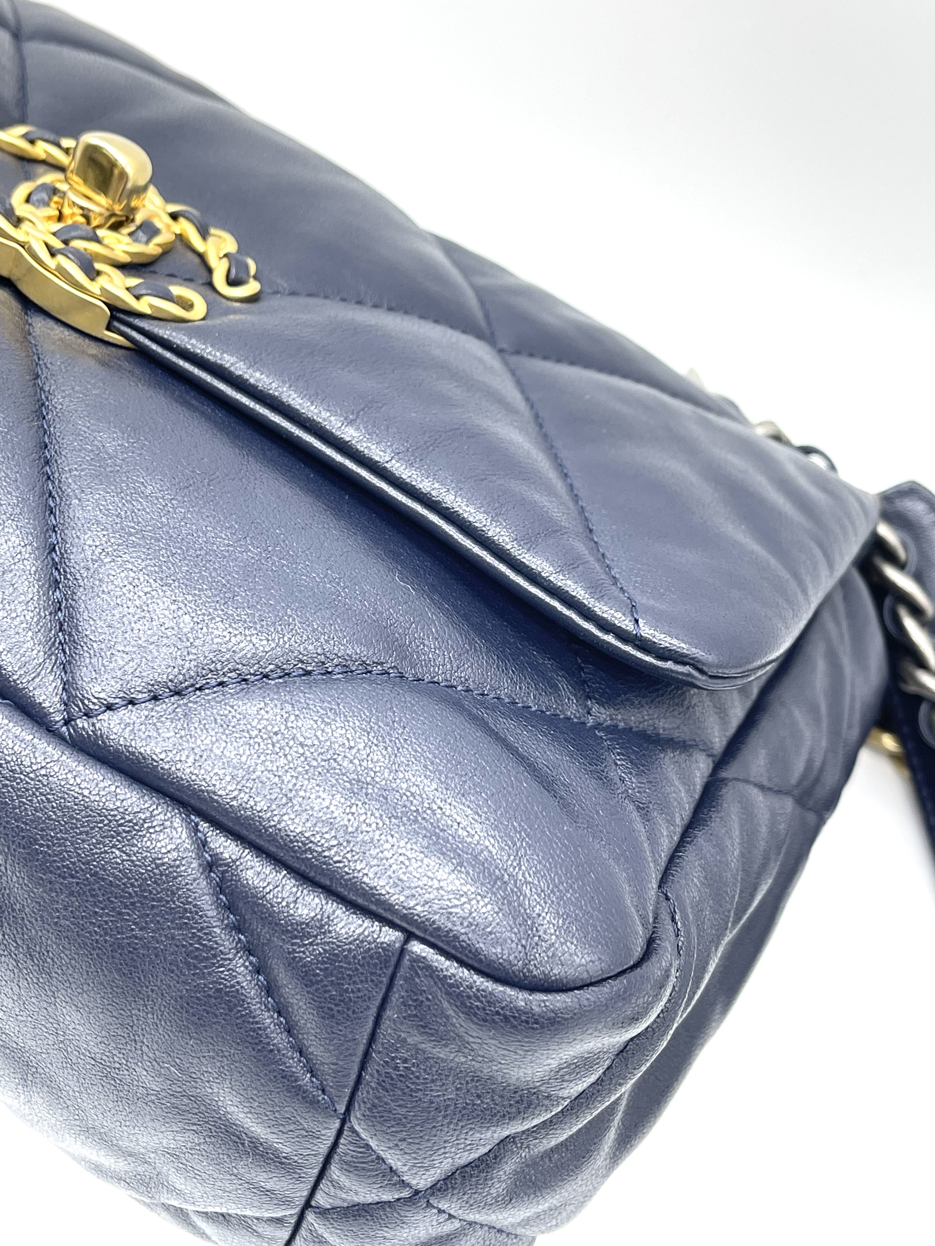 Pre-owned CHANEL 19 / Product Code: 26031904