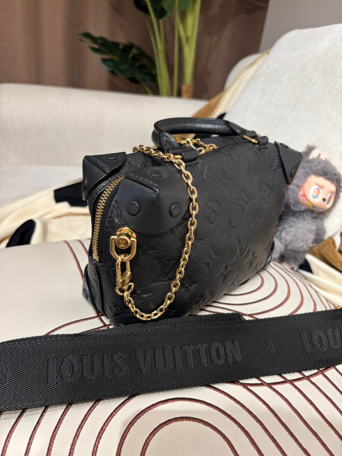Lv Petite Malle Souple 2 way bag 黑色小牛皮M45393 Monogram Empreinte  100%Authentic,90%new ✅NFC✅肩帶✅Dust bag 