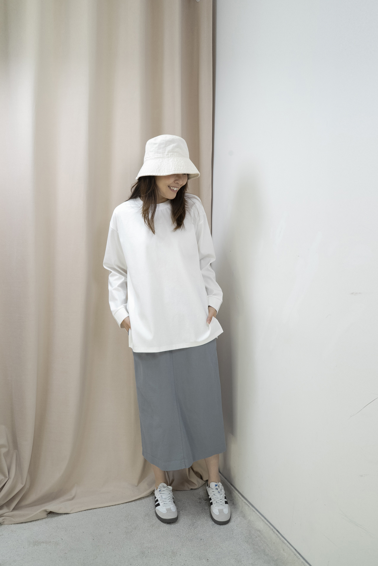 後背工字褶挺棉上衣（白色）