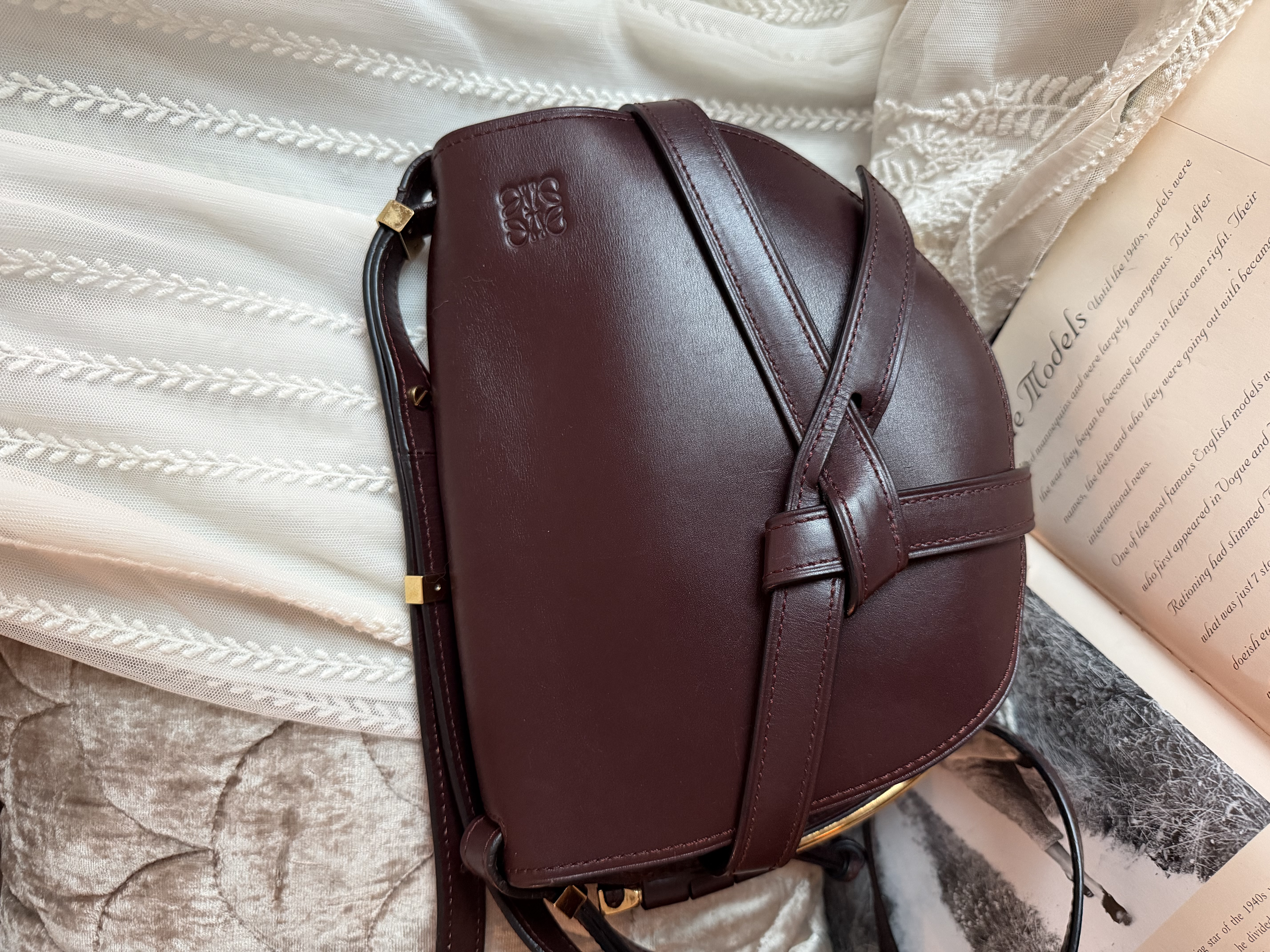 Loewe gate bag 