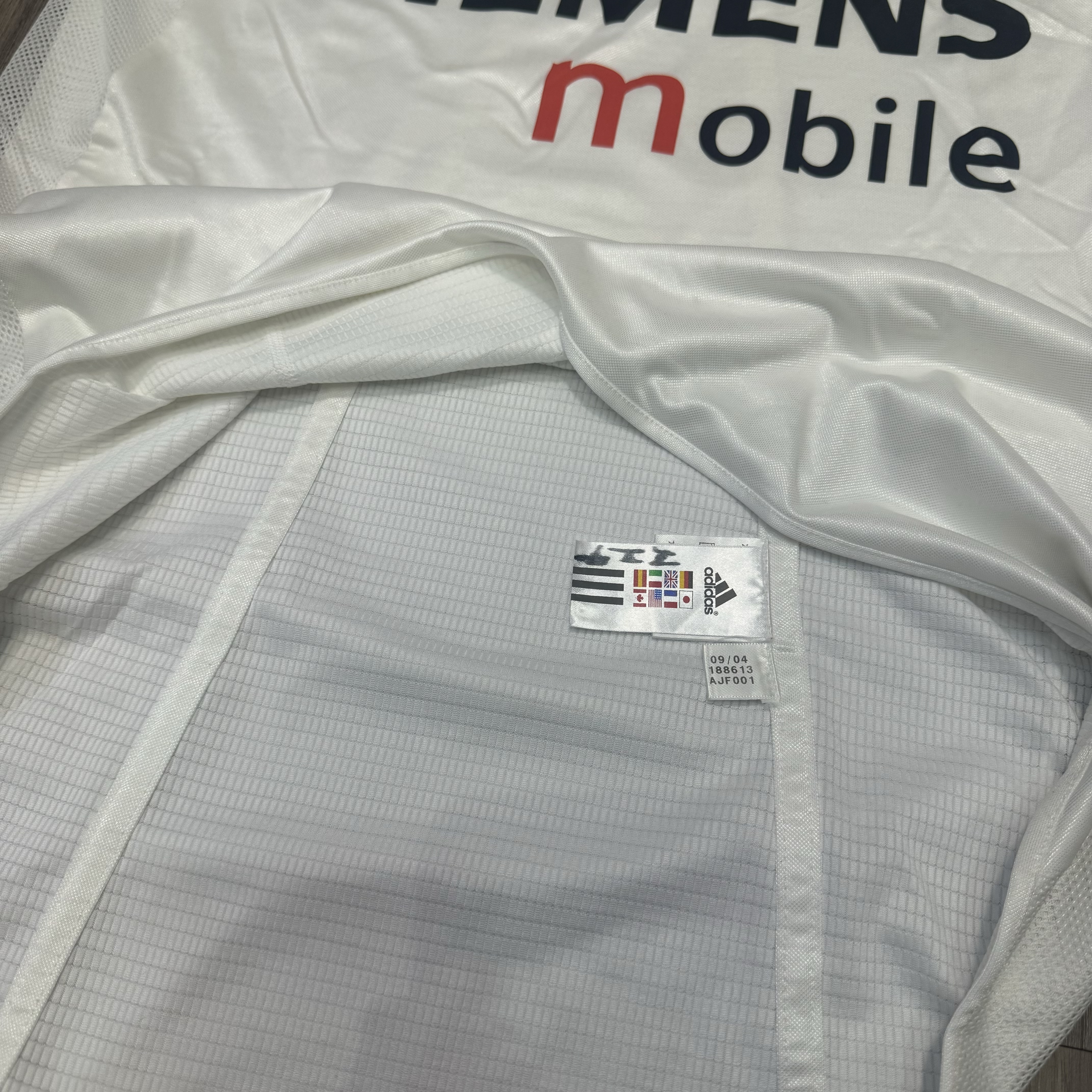 Real Madrid 04/05 player issue home shirt