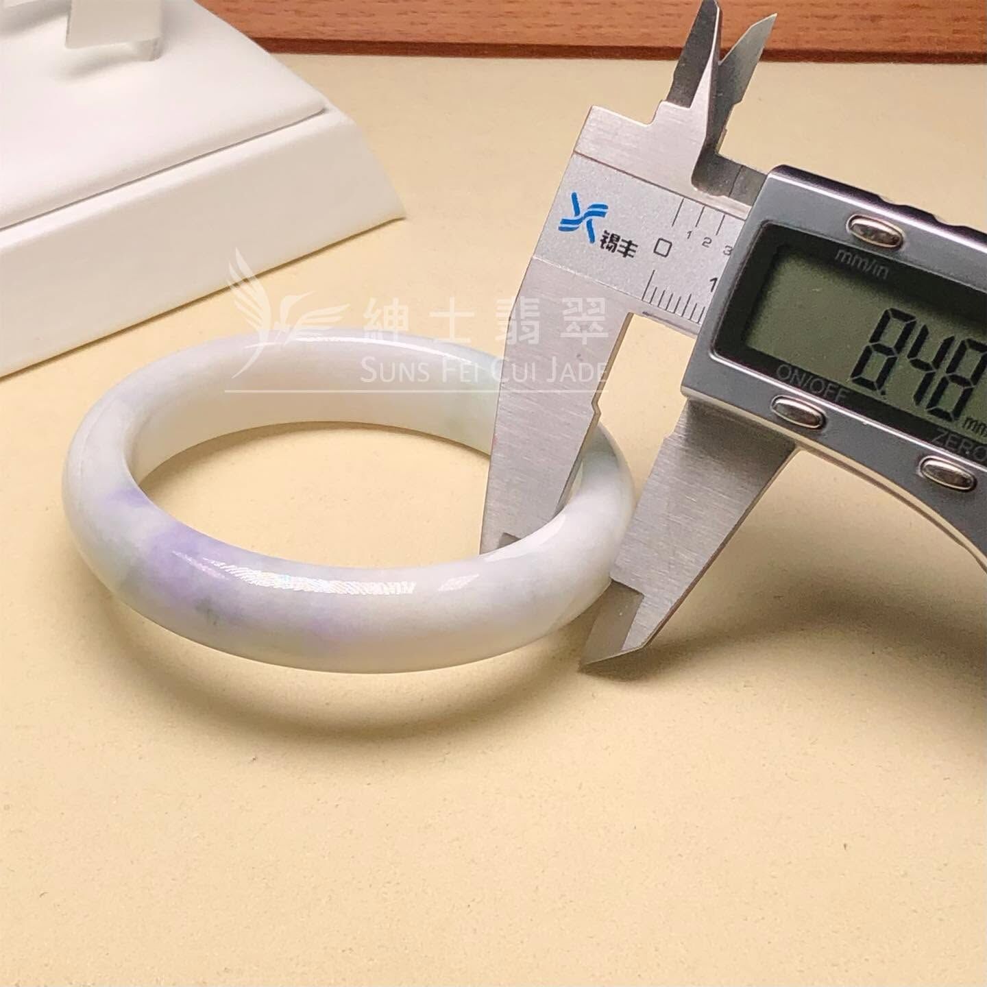 淡紫飄花福鐲51.6mm