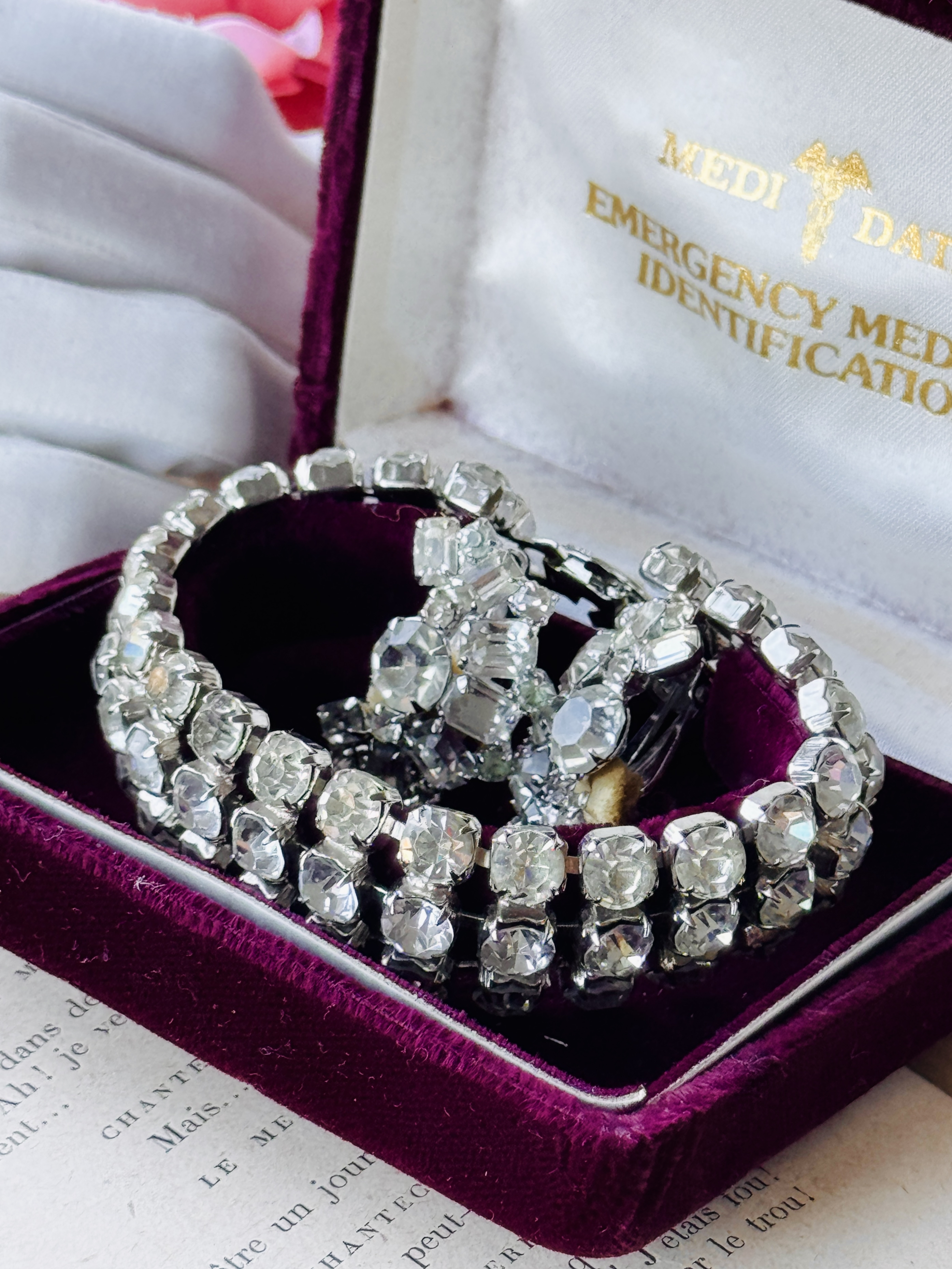 C.a. 1950s Continental Diamanté Bracelet and Clip Earrings Set in a Jewelry Box(MT2642)
