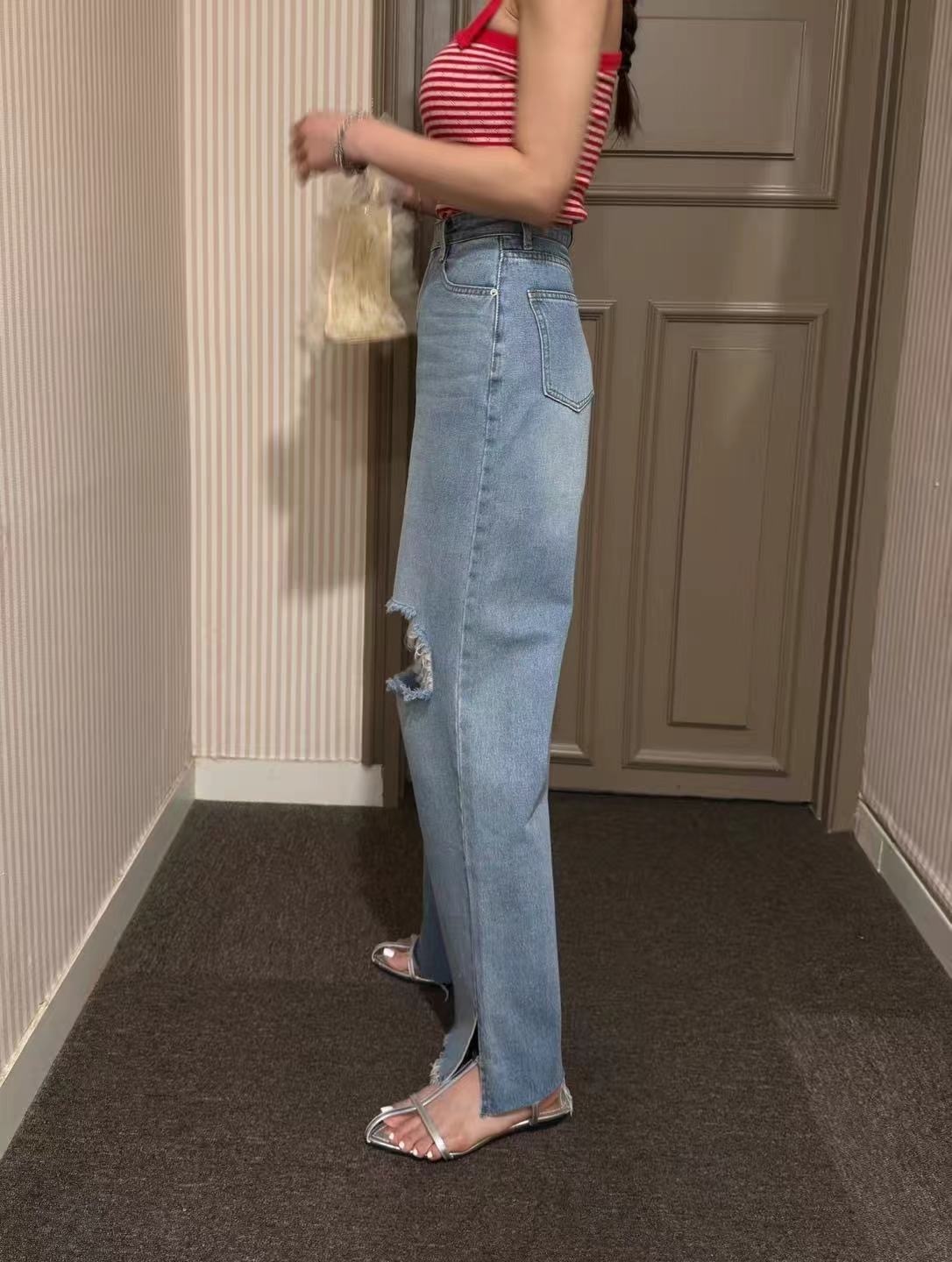 ♥︎ Premium - Denver Casual Friday Ripped Jeans