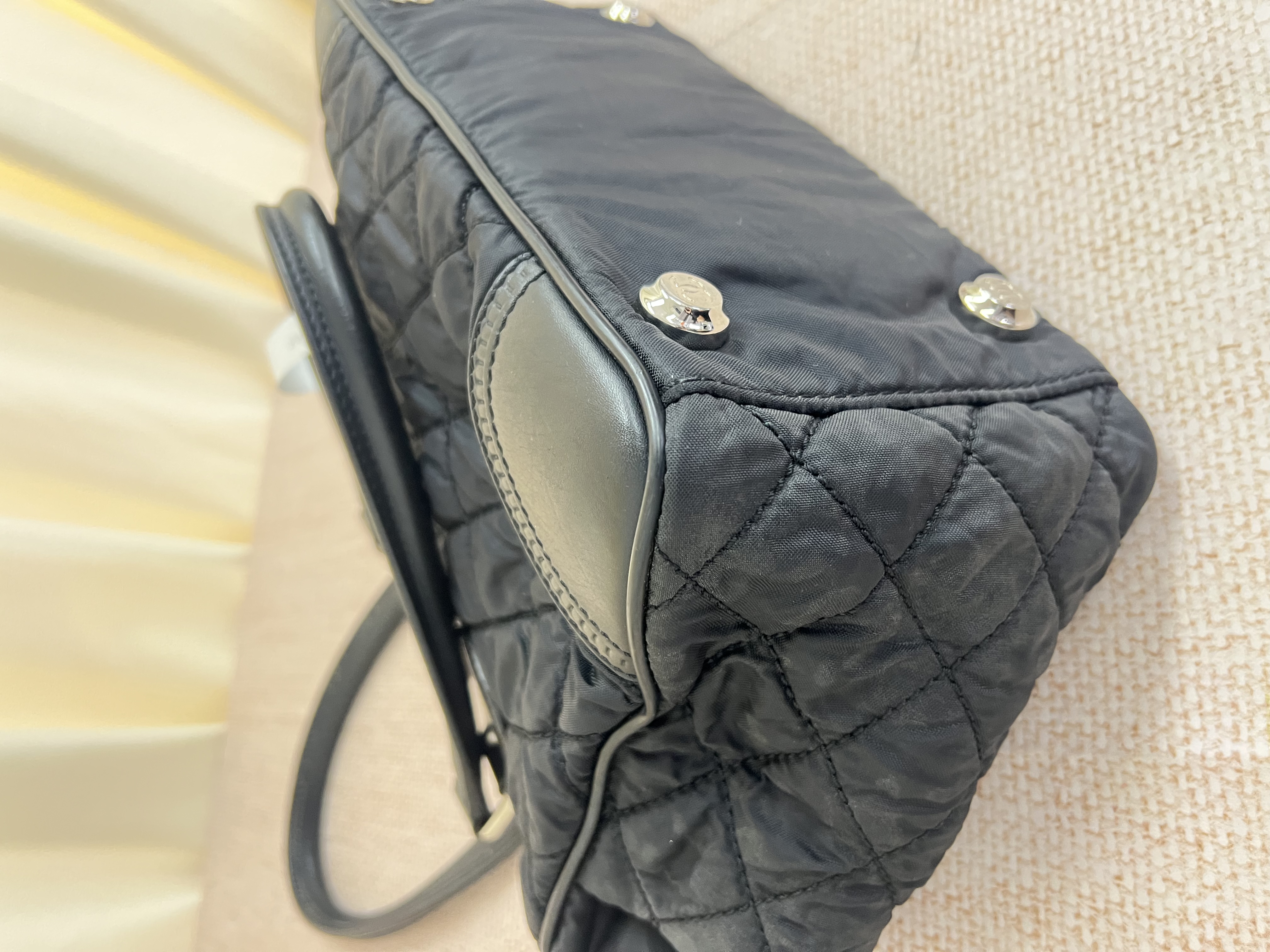 Pre-owned Chanel Paris-New York Line / Product Code: 26040207