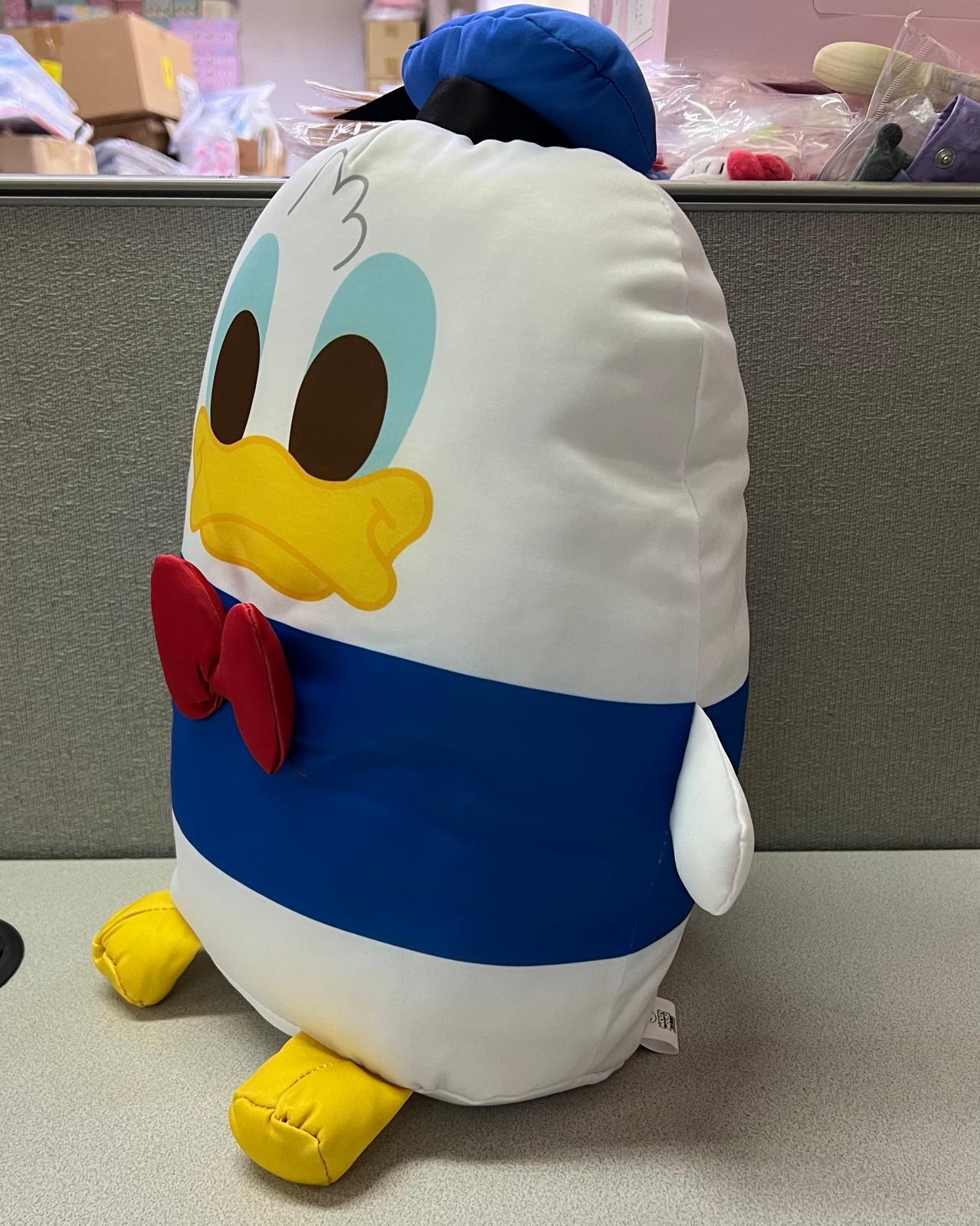 🎌日本限定 🎌 唐老鴨 舒適涼感物料抱枕