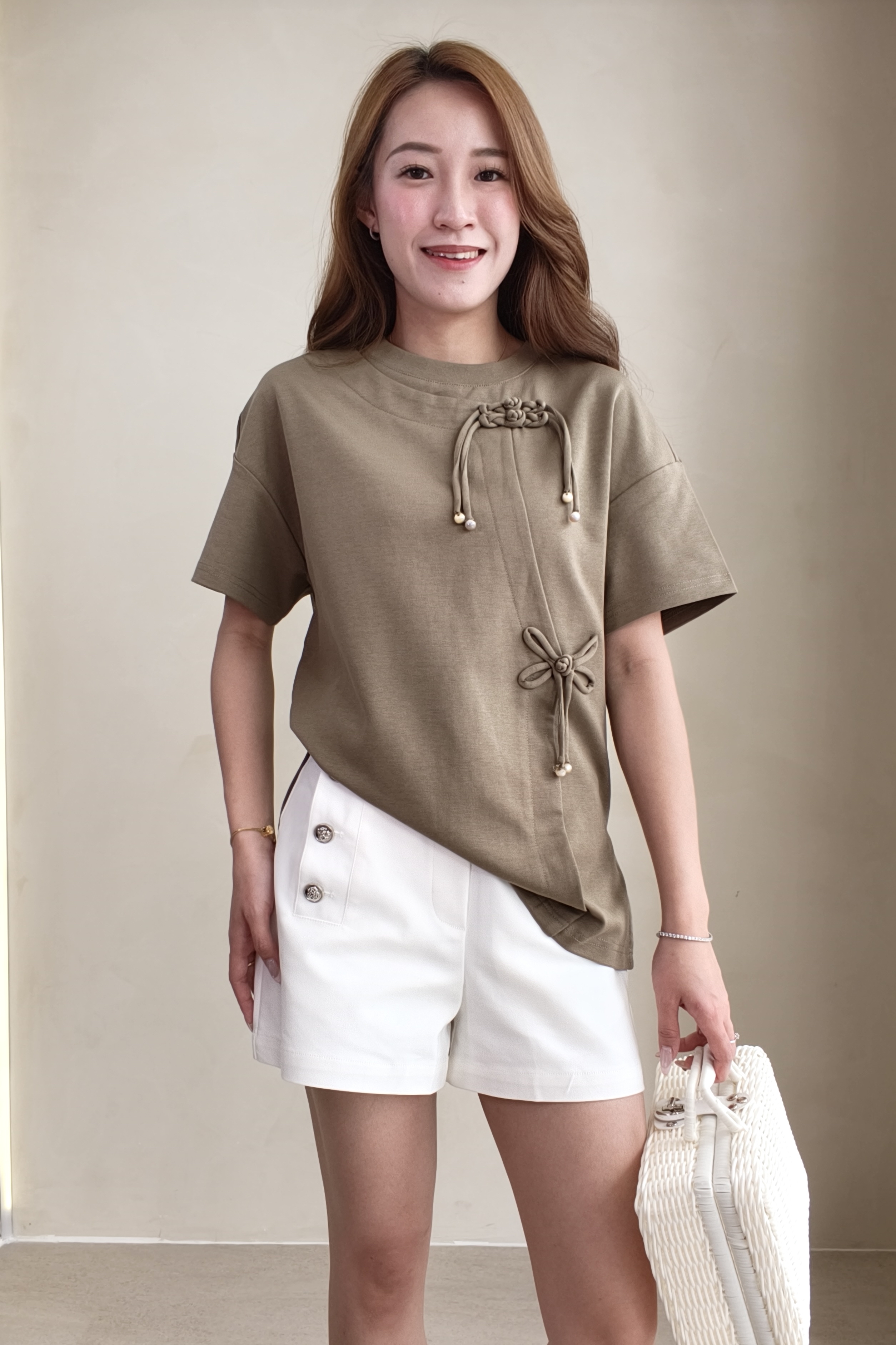 CB2789 Oriental Knot Detail Relaxed Knit Top