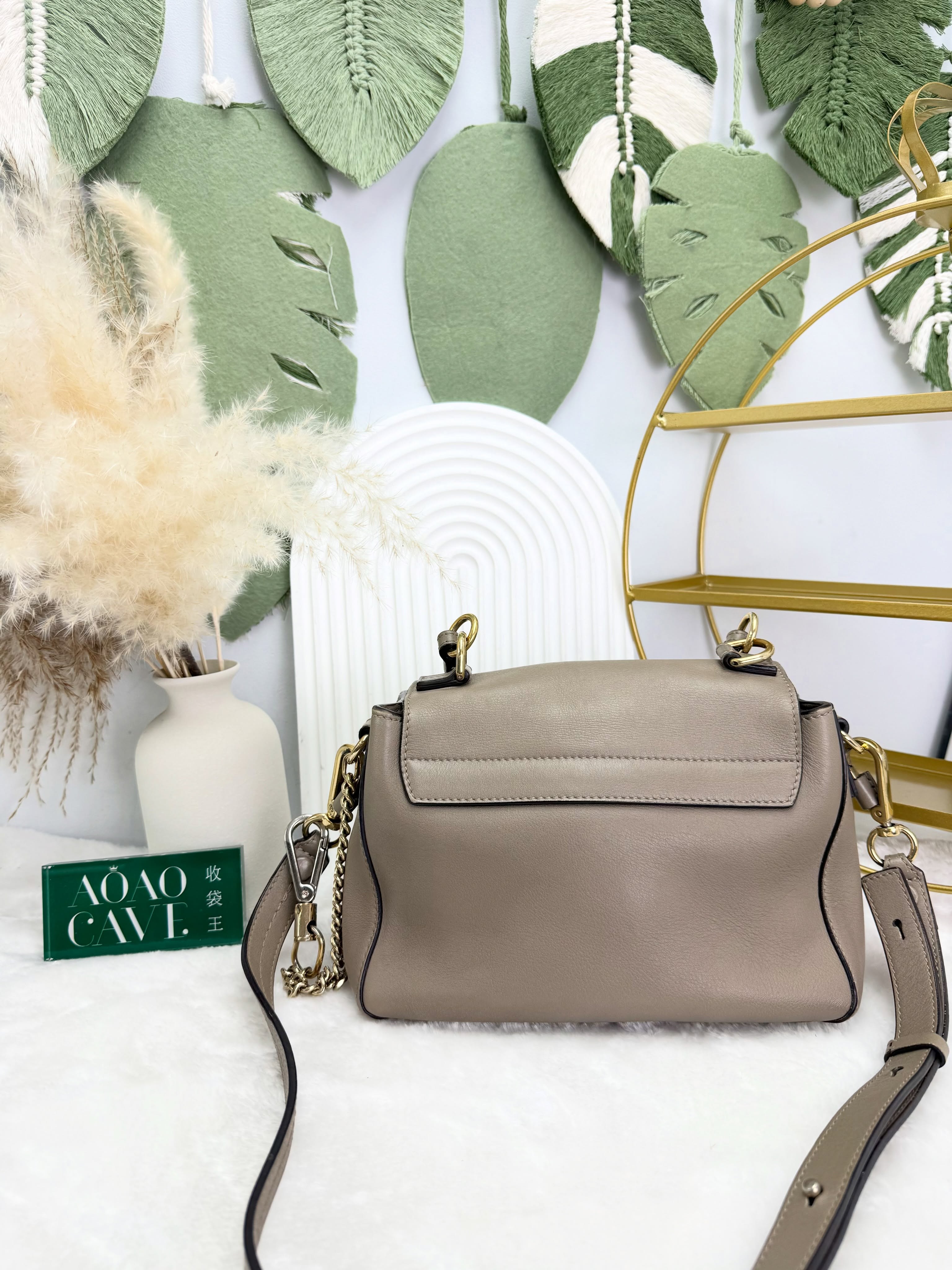 Chloe ✨PRE OWNED 🛍️ 大象灰Faye Day mini 🤎