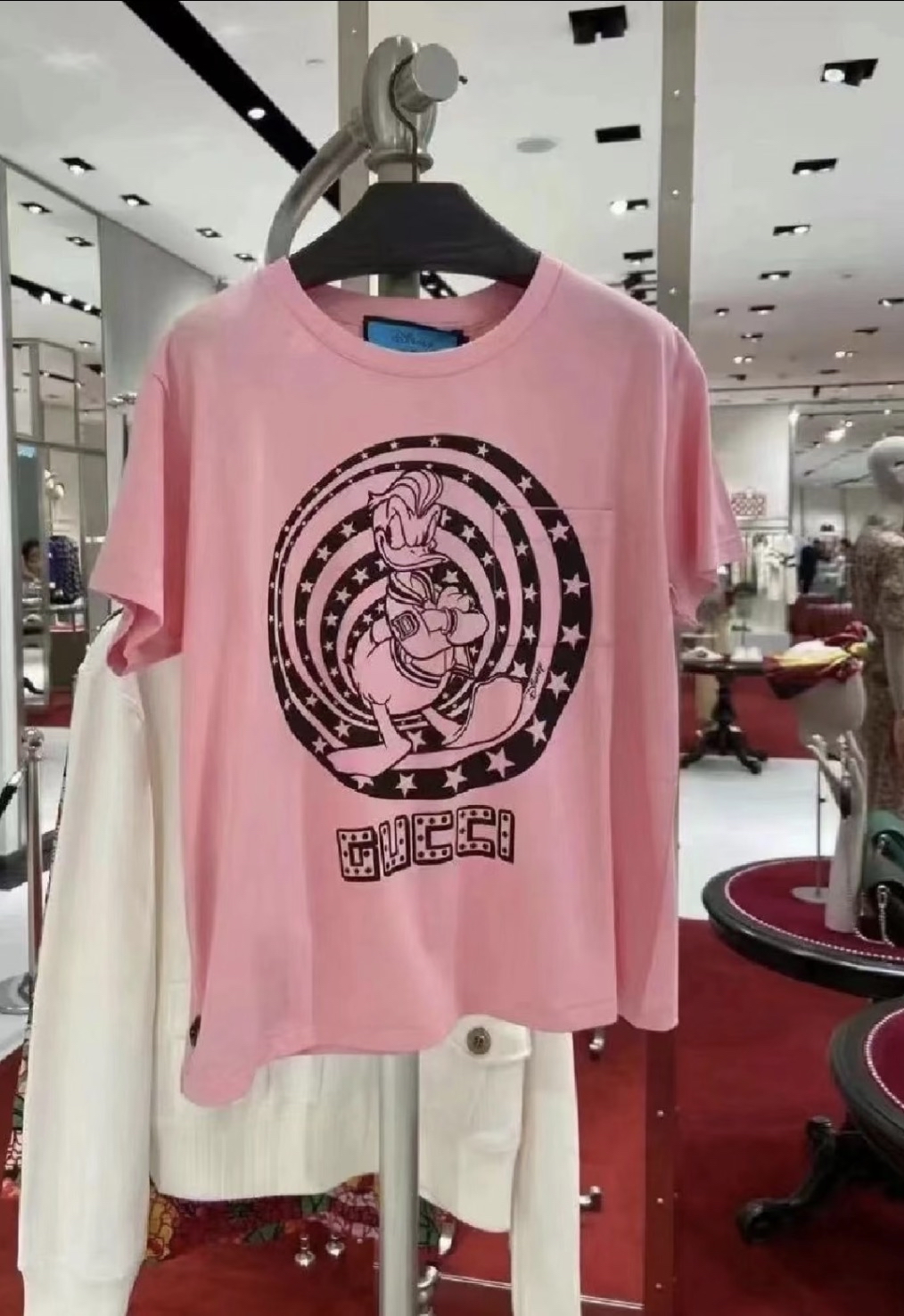 Gucci x Disney teemlll