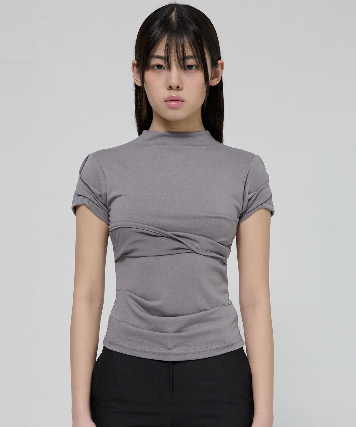🇰🇷訂購｜FLARE UP 26SS｜Asymmetrical Draped Mock Neck T-Shirt 2色 