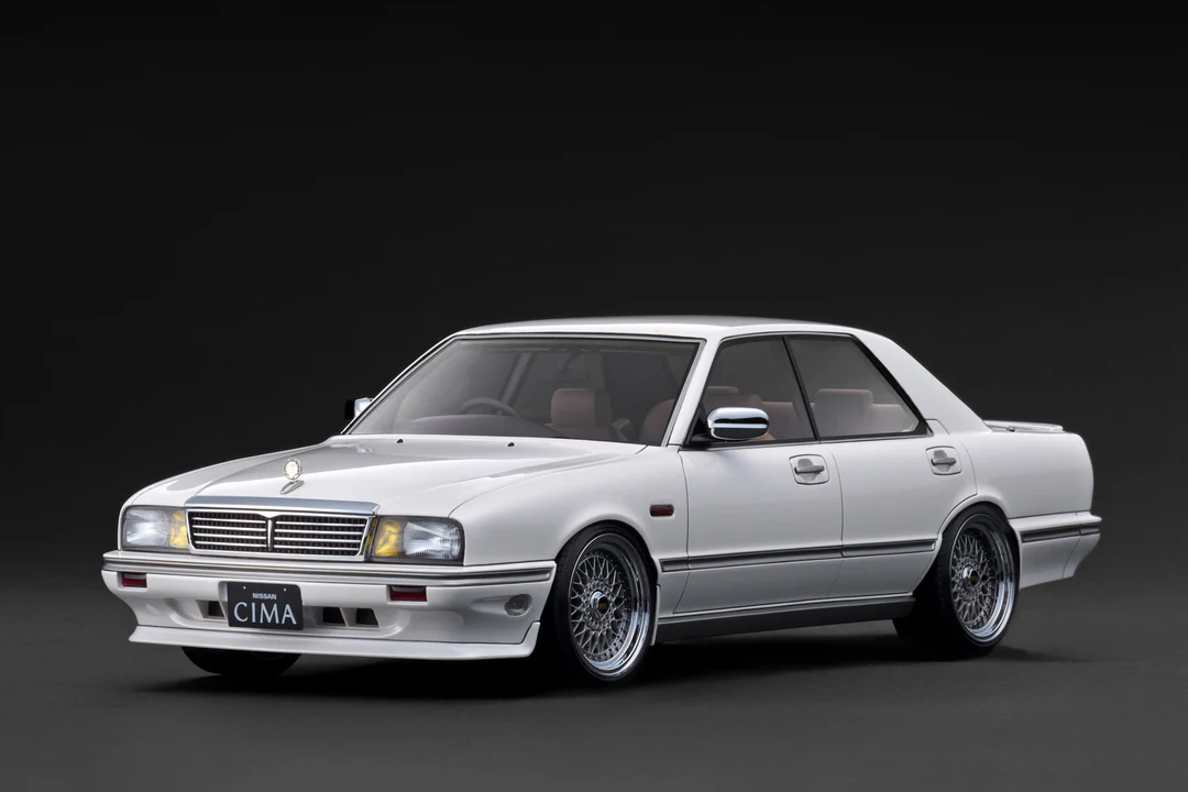 PRE-ORDER (Deposit) IG3899 NISSAN GLORIA CIMA (Y31) Pearl White