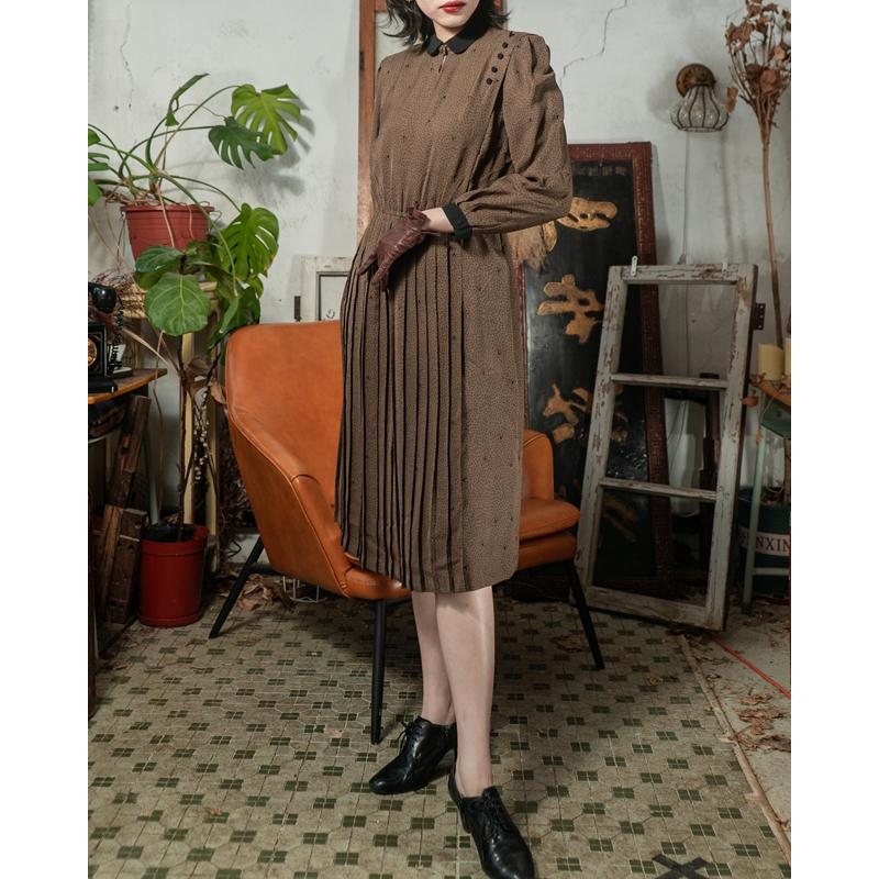 Vintage Key Hole Two Tone Abstract V Shape Pleated Day Dress (MT1608-150)
