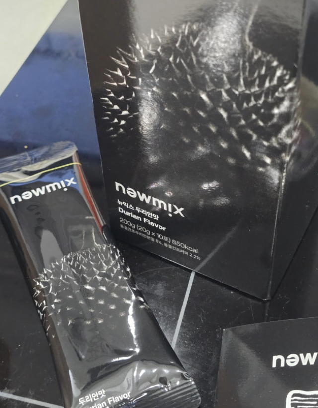 夏日限定｜韓國 NEWMIX 榴槤風味 咖啡 10條 / 盒｜Durian Coffee