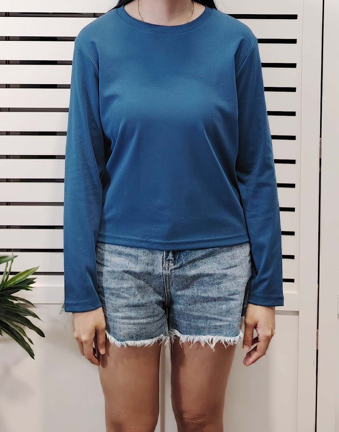 M2530 Long Sleeve Round Neck Basic Tee