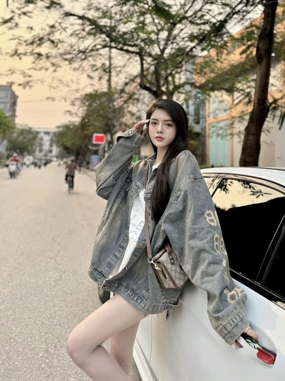 辣妹风牛仔外套