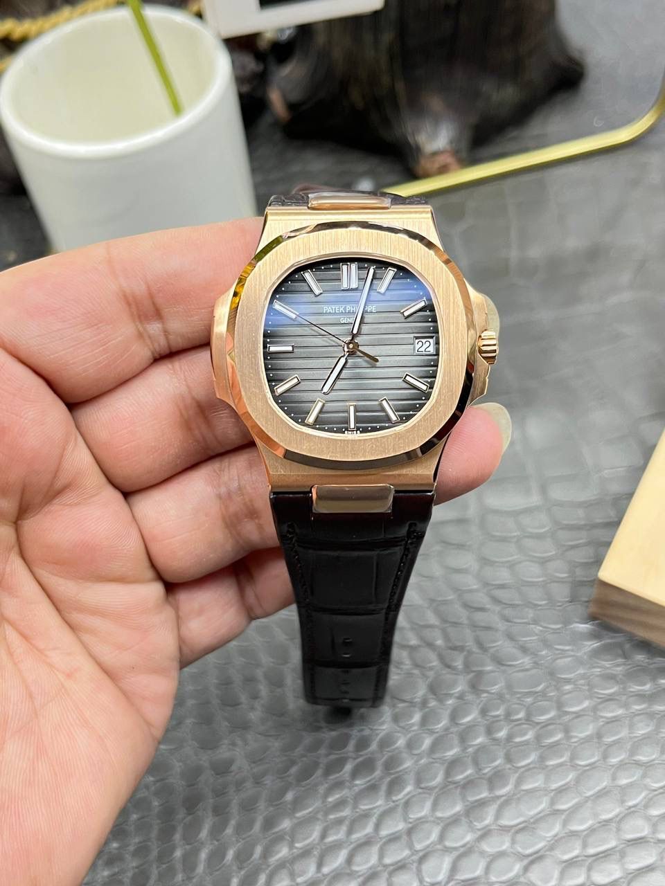 百达翡丽鹦鹉螺5711系列/灰盘玫瑰金款/40mm*8.3mm/Cal.324全自动一体机械机芯😍💯🤍