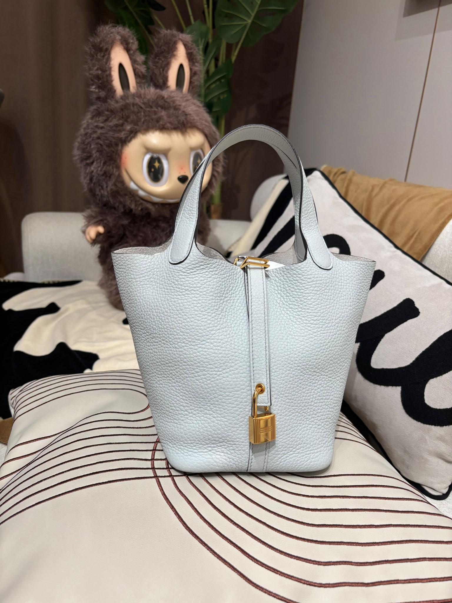 Hermes Picotin 18 Stamp B 聖杯藍金扣 100%Authentic, 95%New ✅Key Lock✅Dust bag