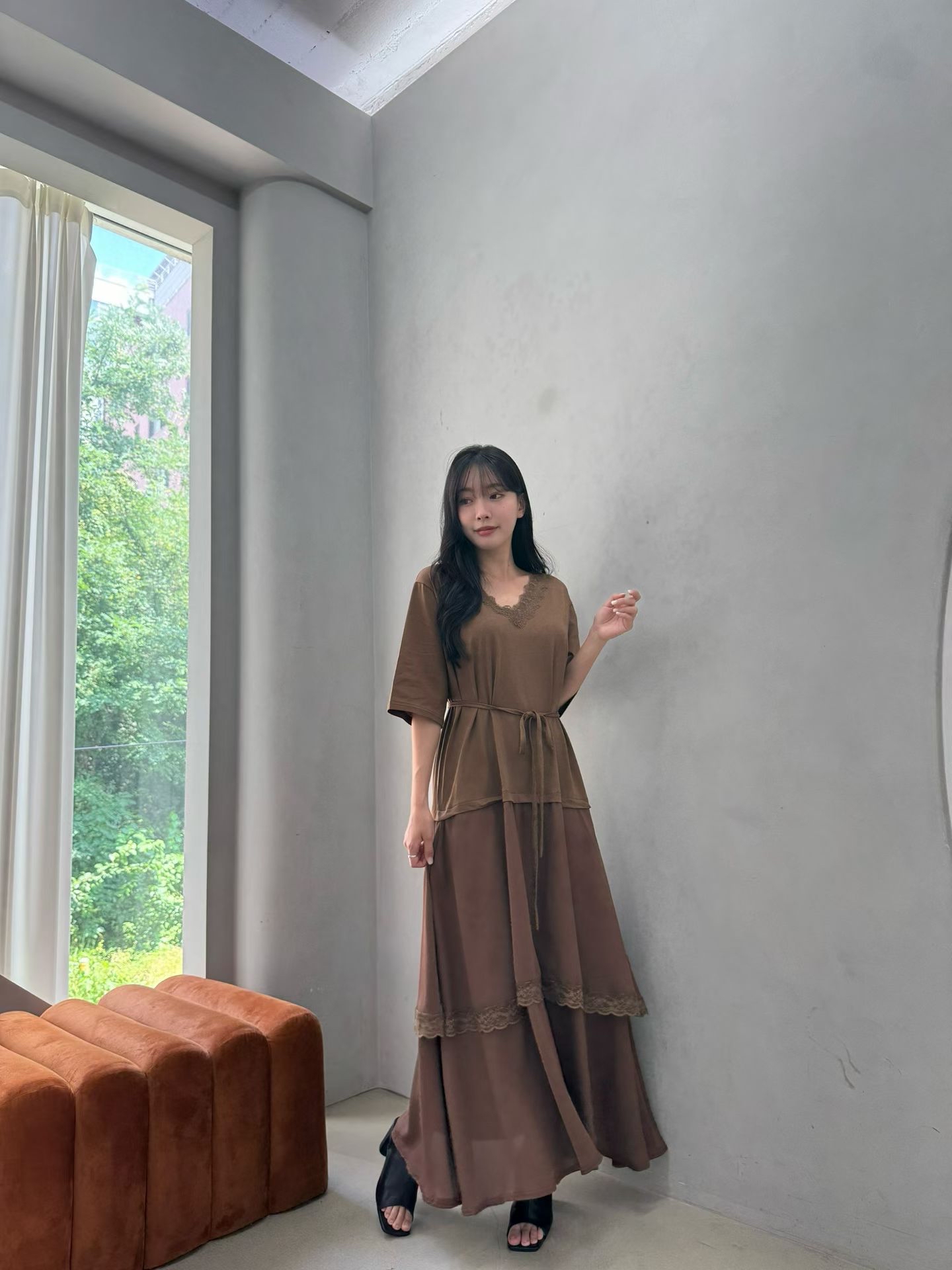 MA18 蕾絲領圍綁帶層次拼接連身裙