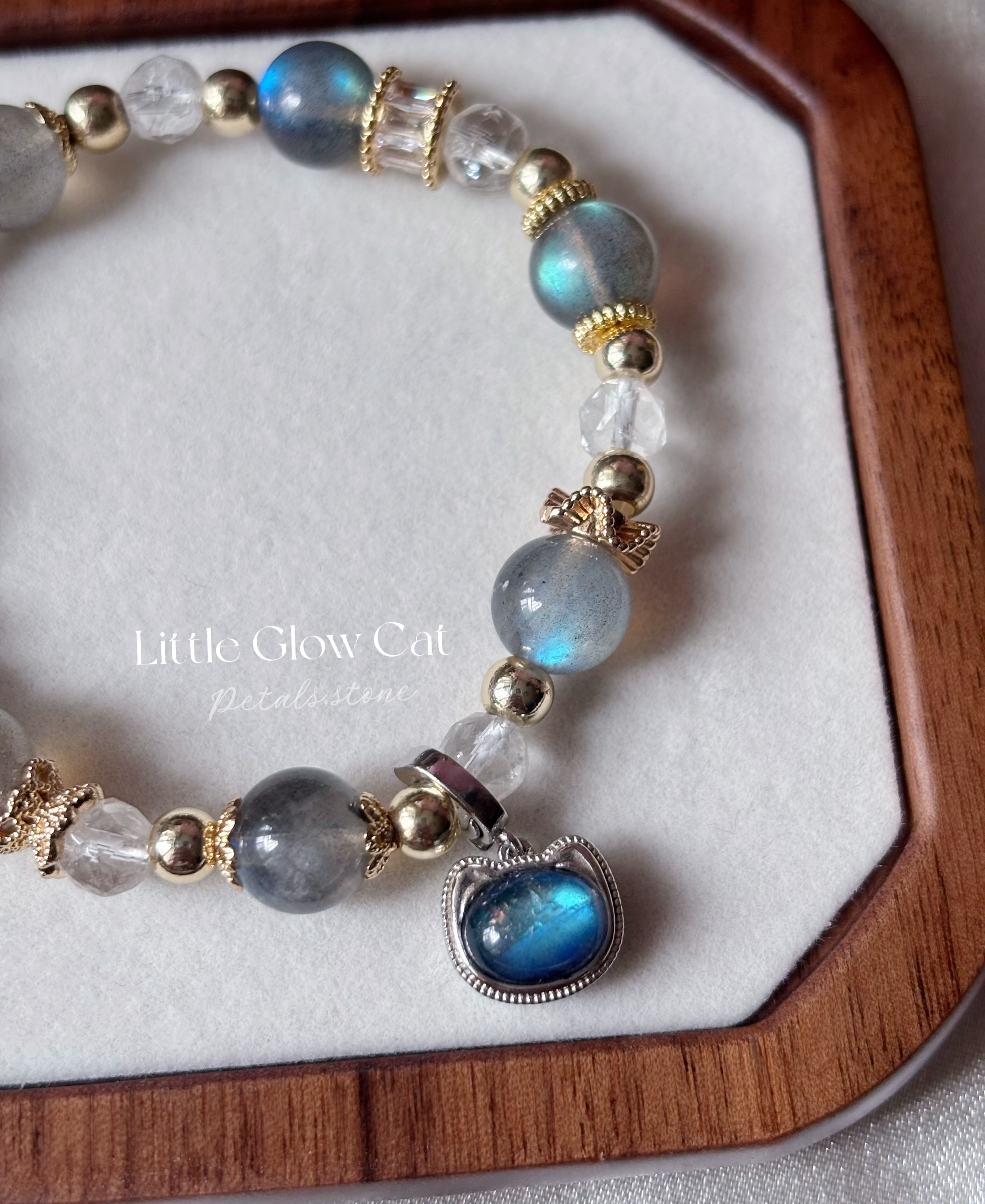 Little Glow Cat｜拉長石貓貓頸鏈💙