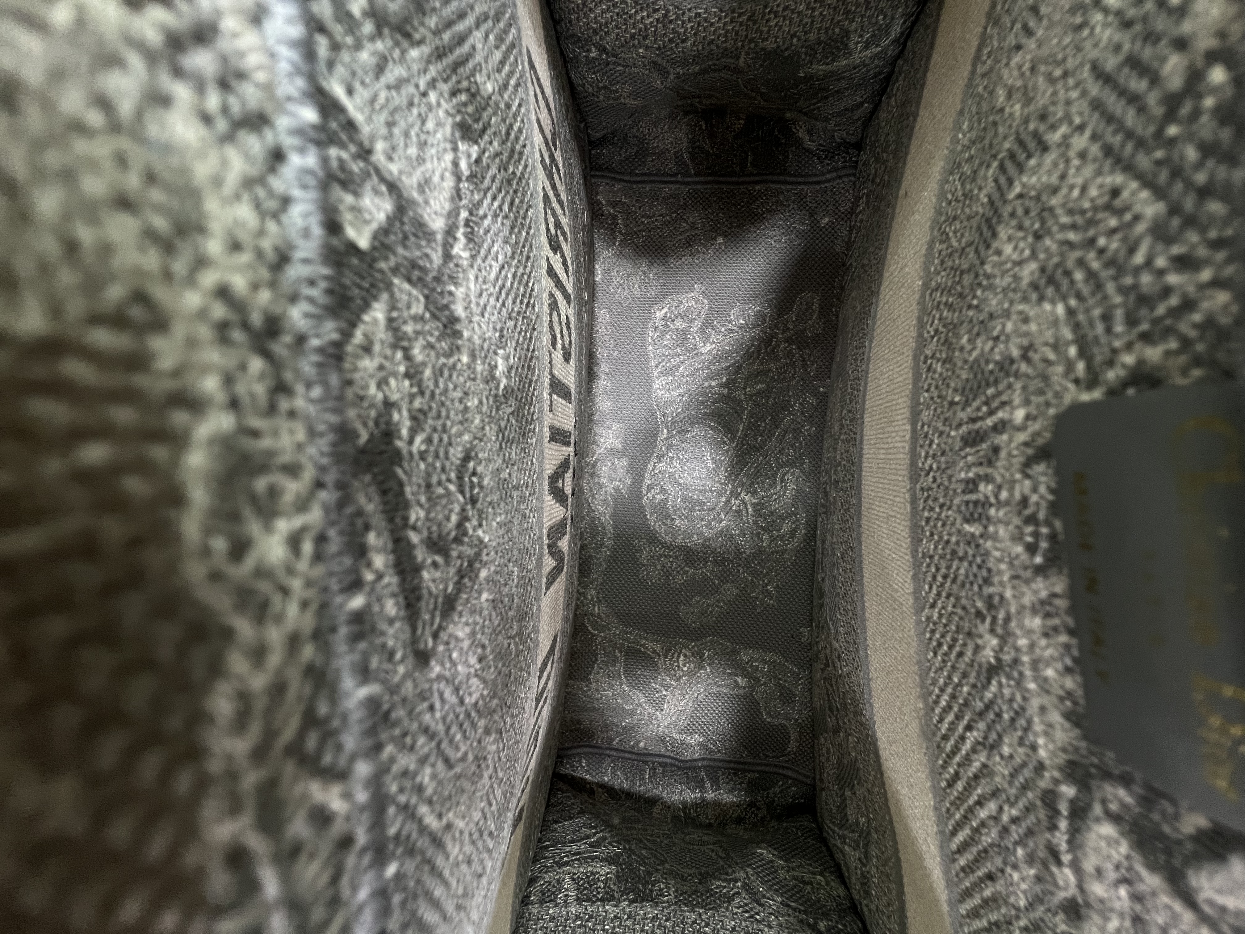 直播貨品 |  [1個-$100 2個-$300］GG58