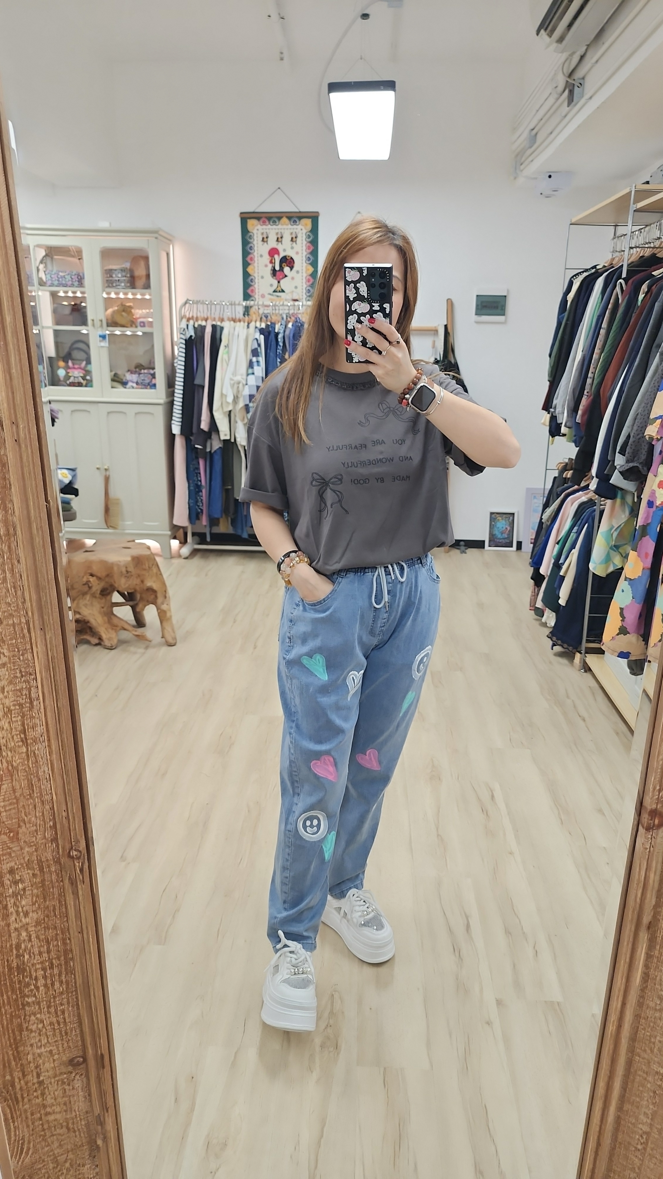 韓國炭灰蝴蝶結印圖Tee