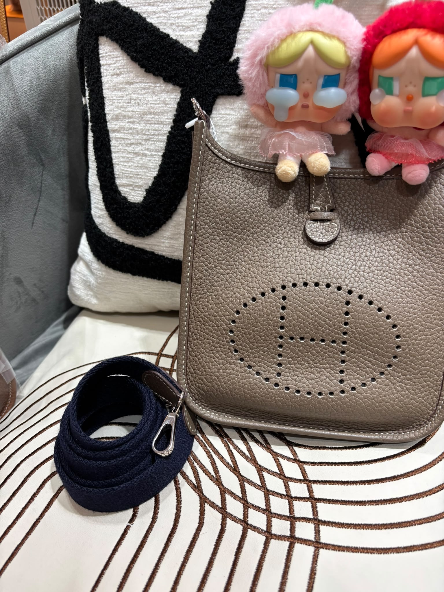 Hermes mini Evelyne,STAMP Z 大象灰 Etoupe 100%Authentic,98%new ✅內袋✅Dust bag
