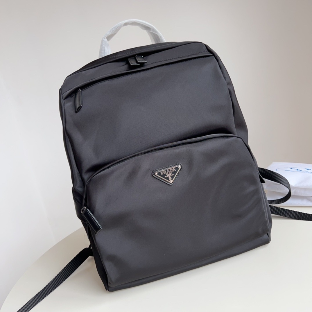 【現貨原單】Prada Re-Nylon and Saffiano leather backpack 背囊