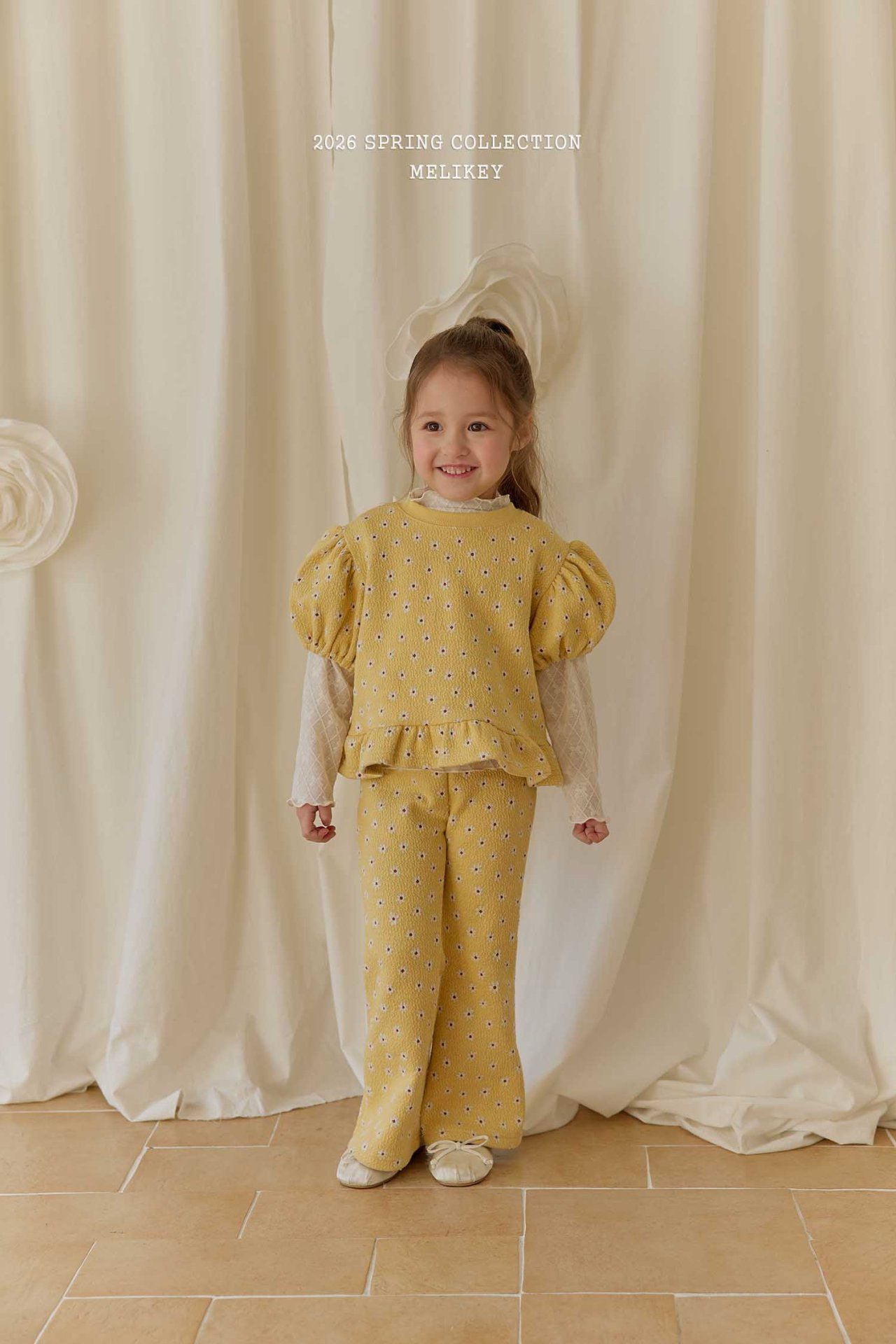 花花 Top (內搭需另配) / 花花長褲 / 蝴蝶結扣針