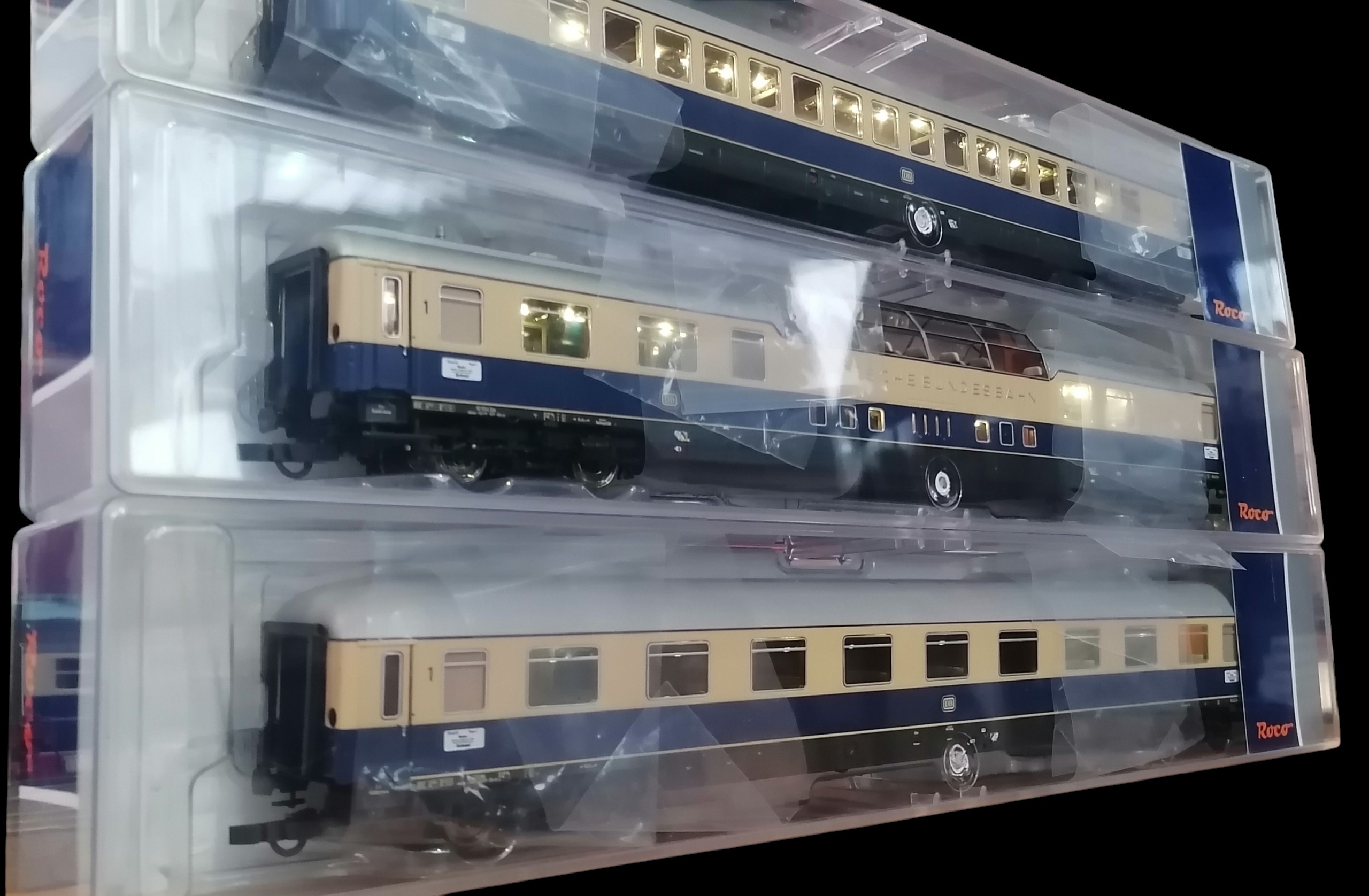 數碼音效DCC Trix Rheingold全金屬黃金機車 DB E10 + Roco Rheinpfeil萊恩之箭豪華列車套裝配室內燈 （HO 1:87)