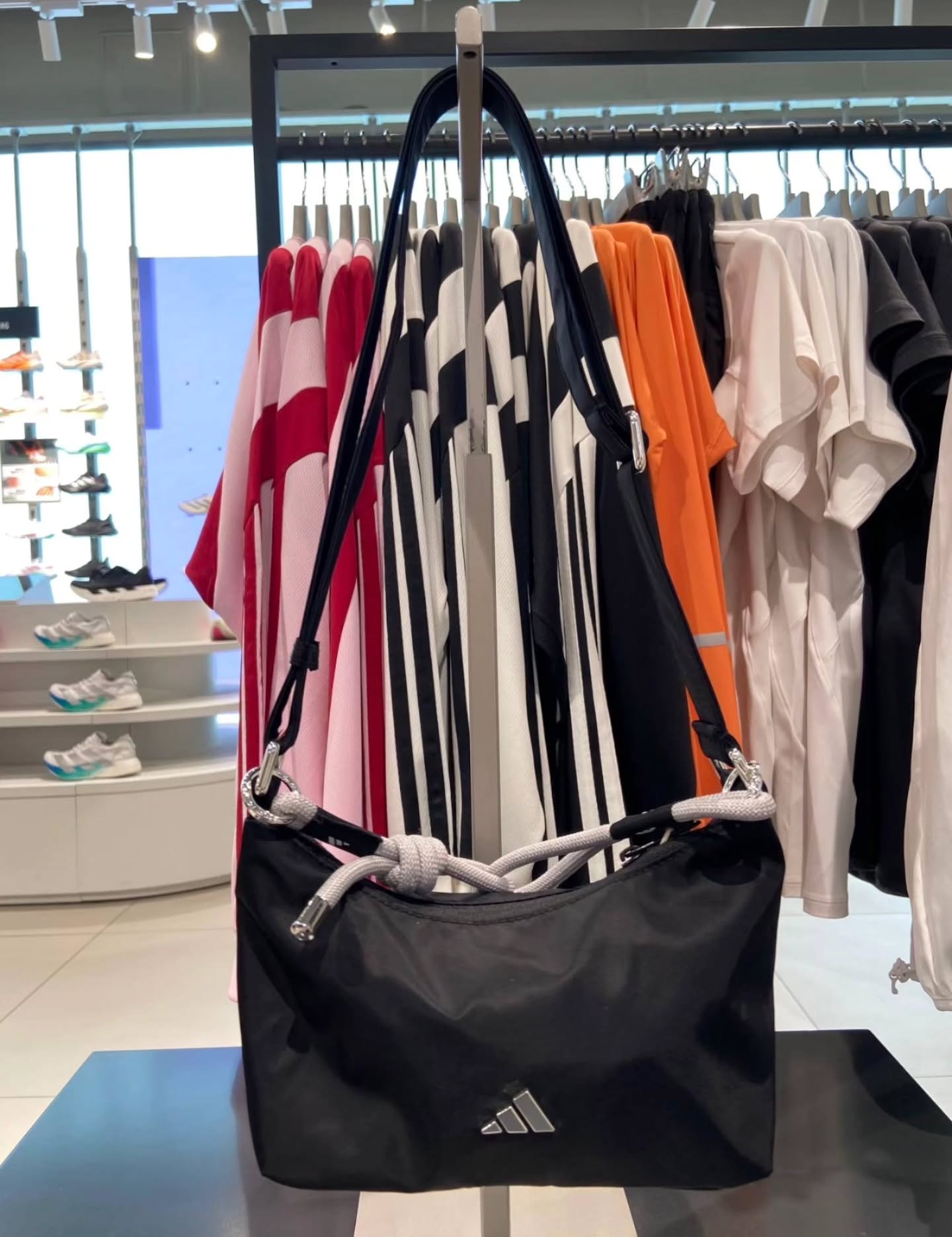 🖤三叶草 绳结斜挎包 🇭🇰