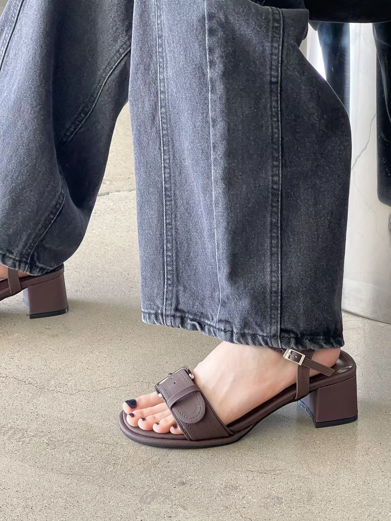 Vintage buckle heeled sandal