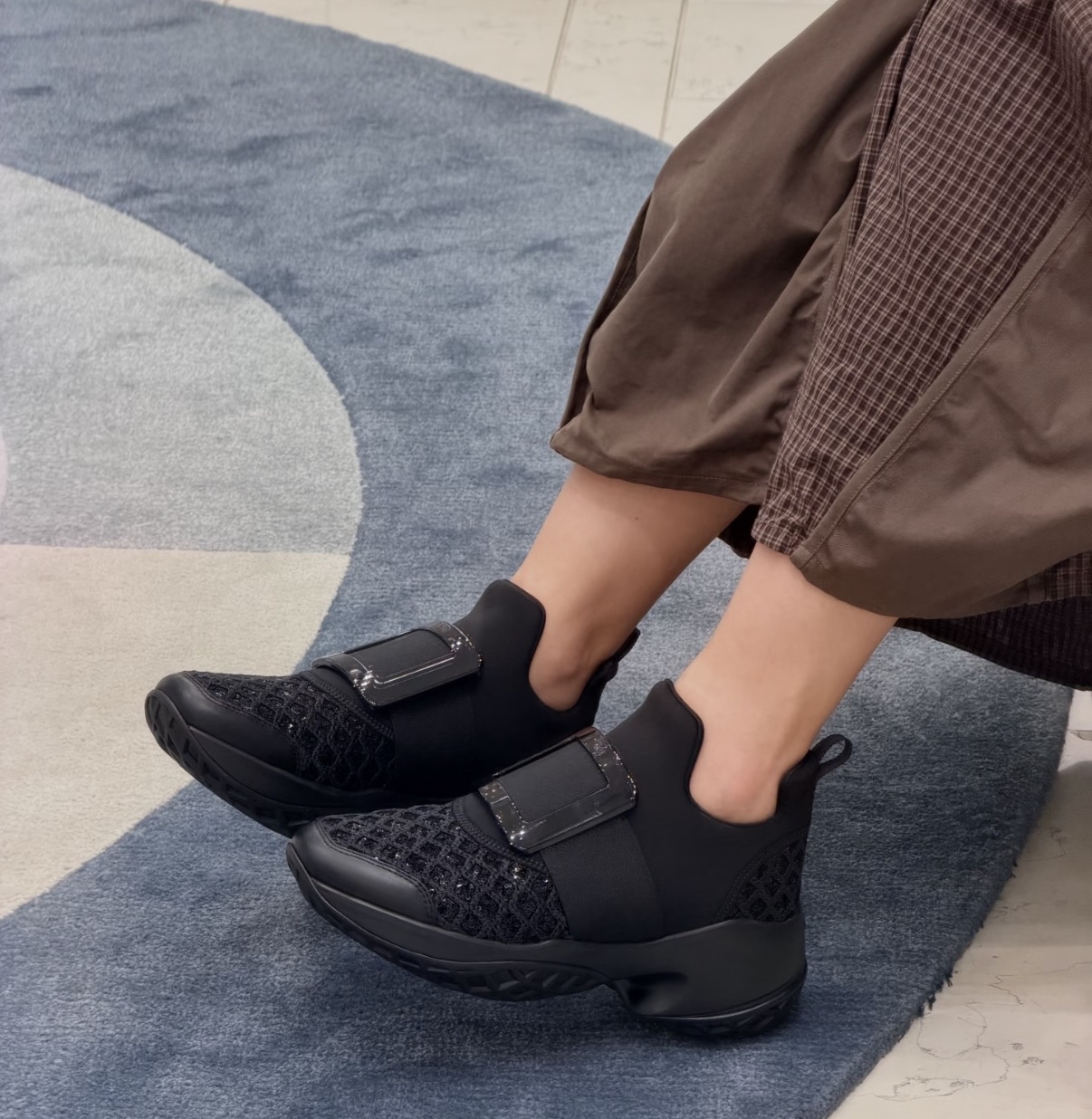 限時優惠✨新色🆕訂貨🍒RV VIV’ Run 黑色暗閃sneaker 增高7cm ! Size 36 36.5 37 39 40 41