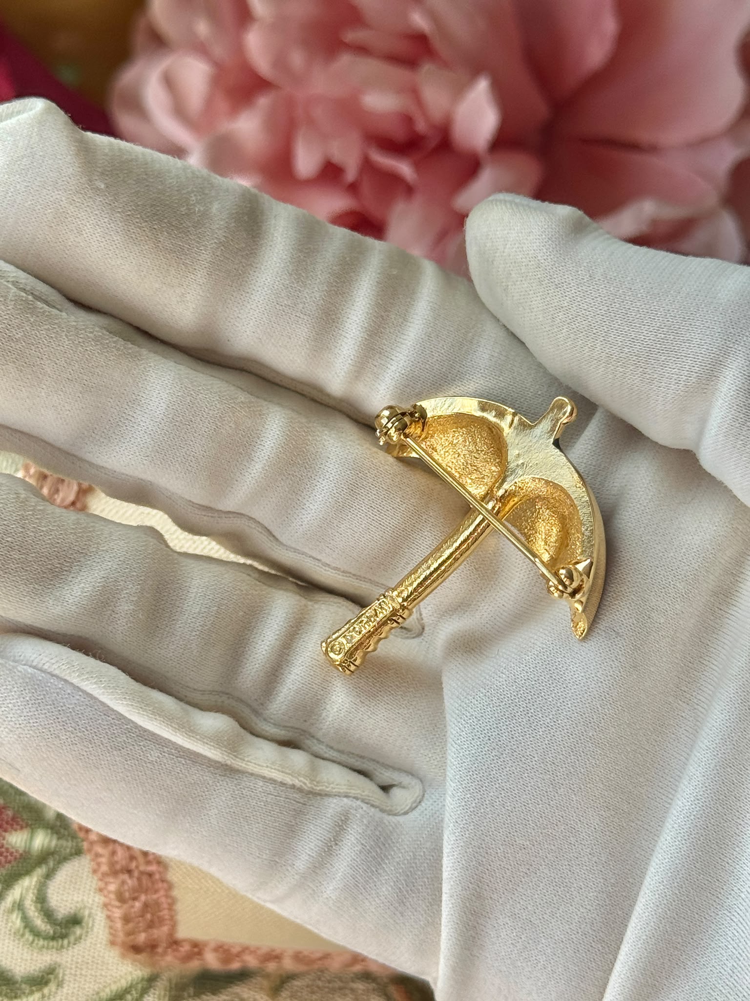 1950-70s Canadian Designer "D'Orland" 3-Dimensional Umbrella Brooch (MT2625-4)