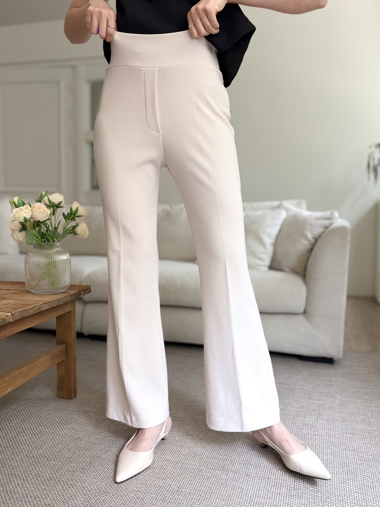 Pull-On Stretch Pants (Light Beige)