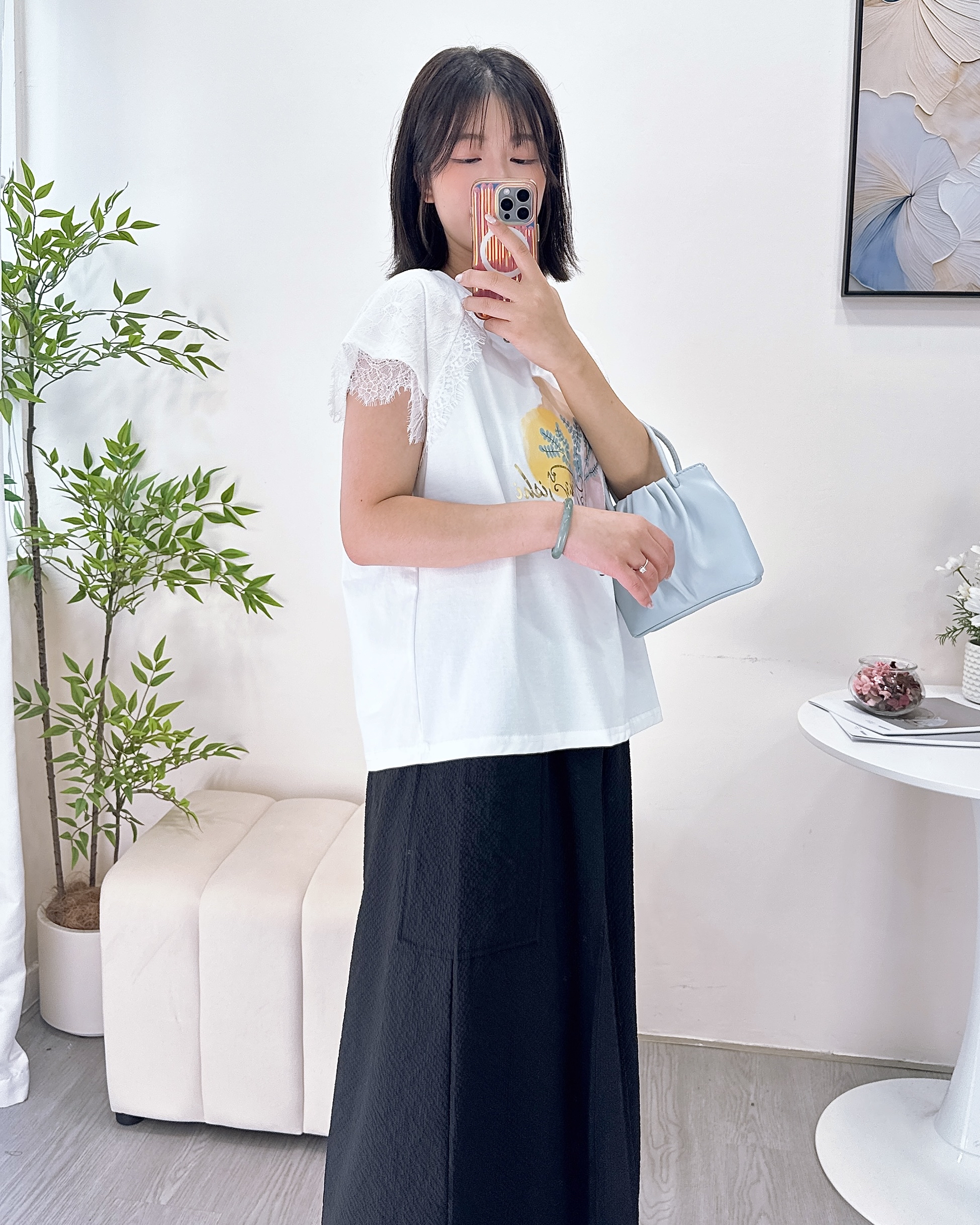 拼接蕾絲袖彩Print上衣  