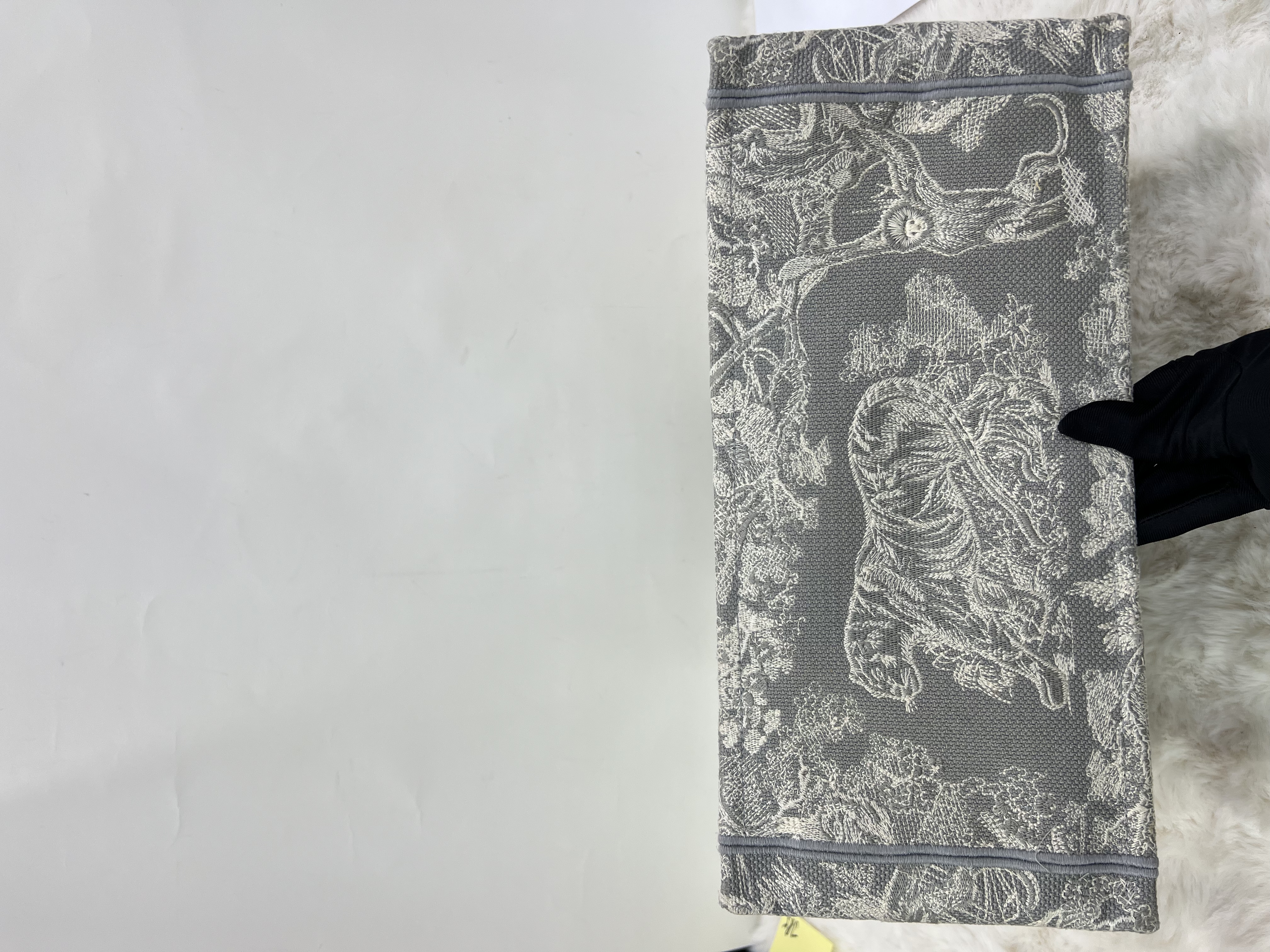 直播貨品 |  [1個-$100 2個-$300］J87