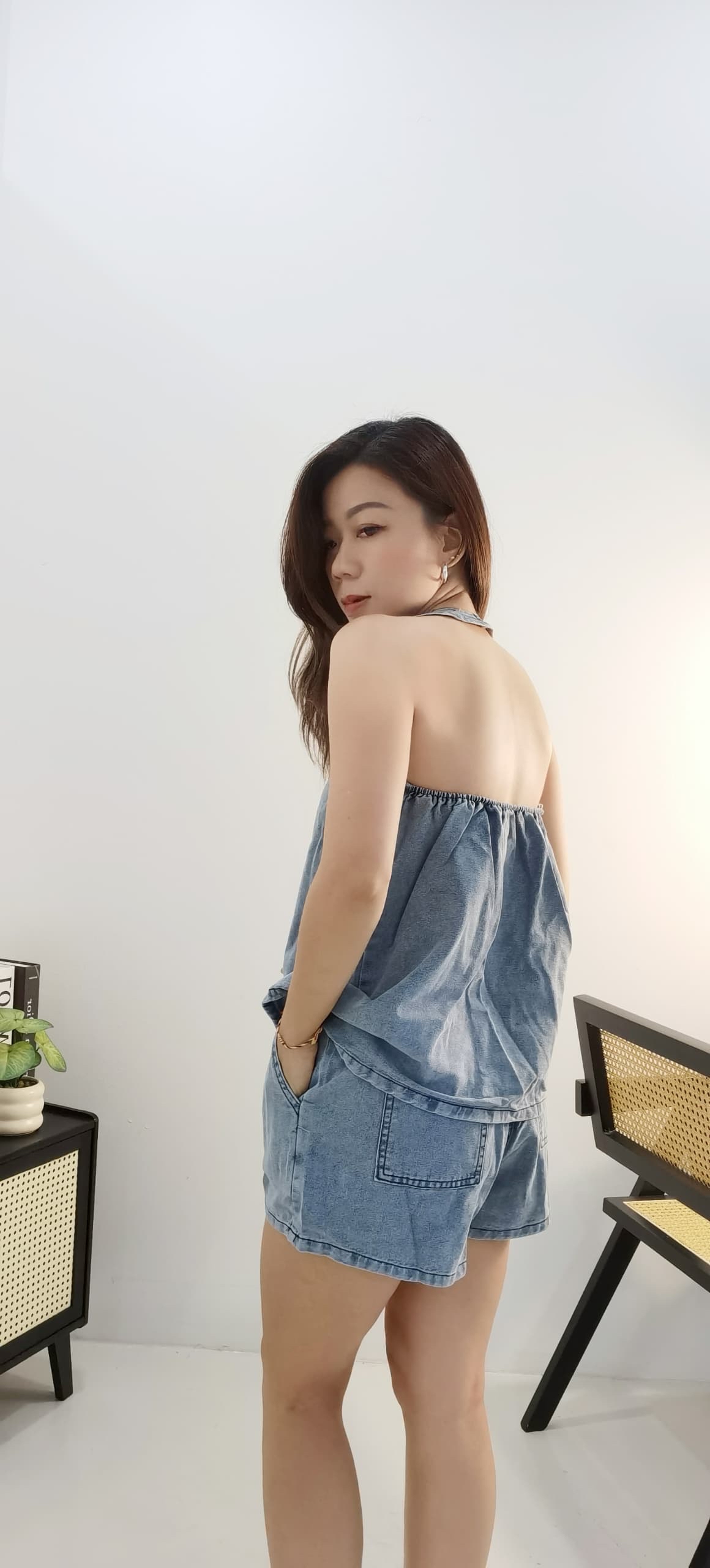 9903 NEW STYLE DENIM SET 减龄款挂脖式牛仔套装