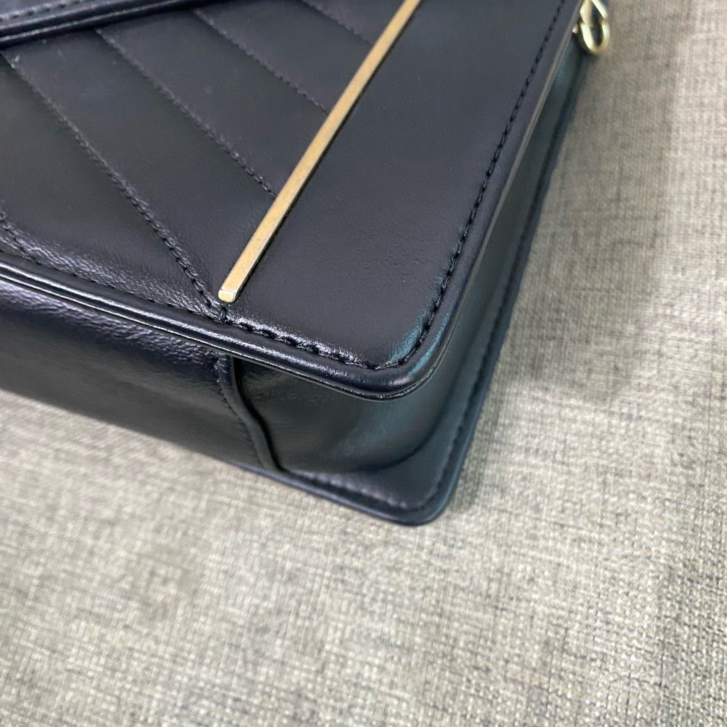 【預訂貨品】Chanel黑金信封包 