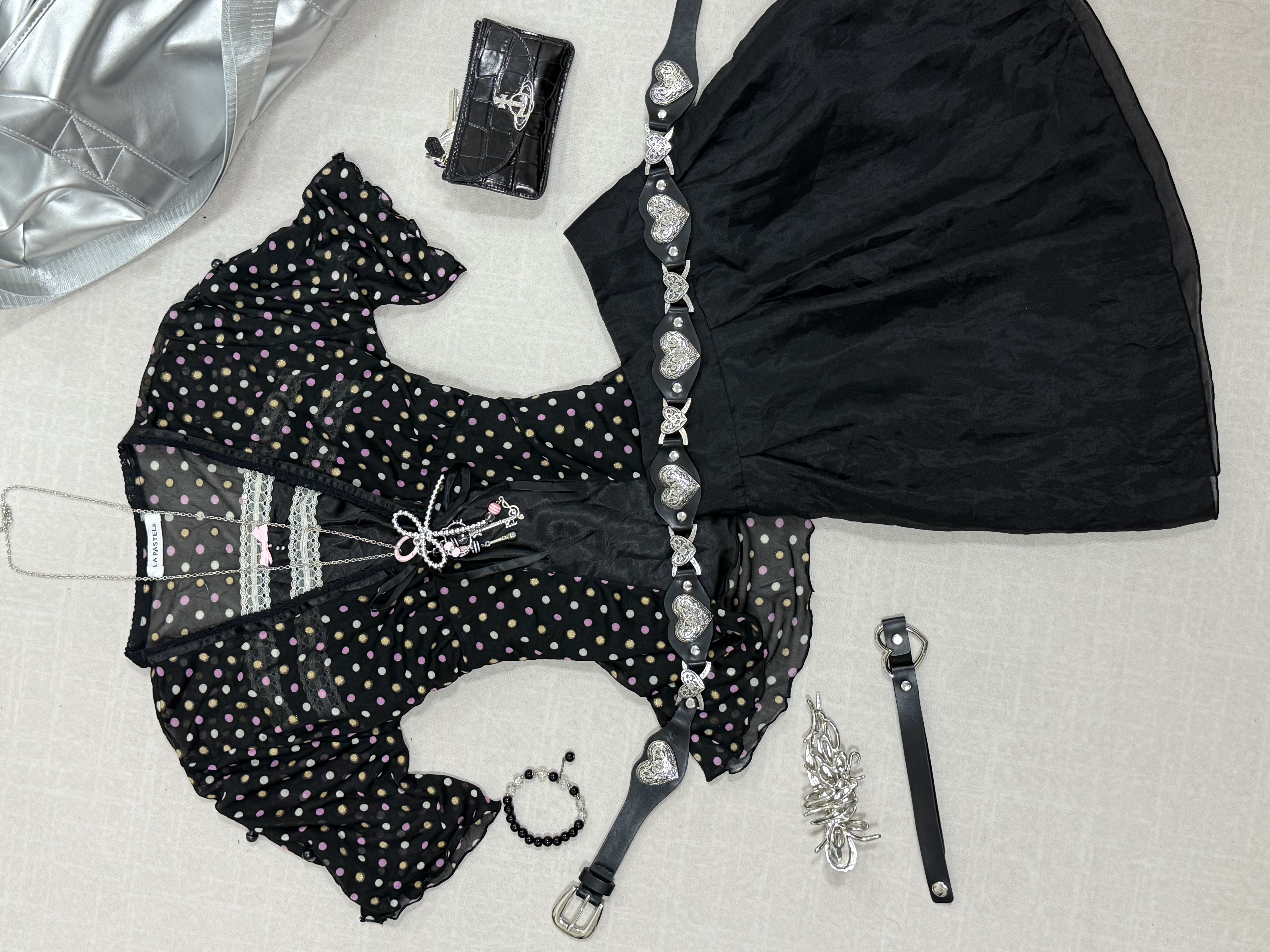 [On Sale] Dark Black Skirt with Inside Lace