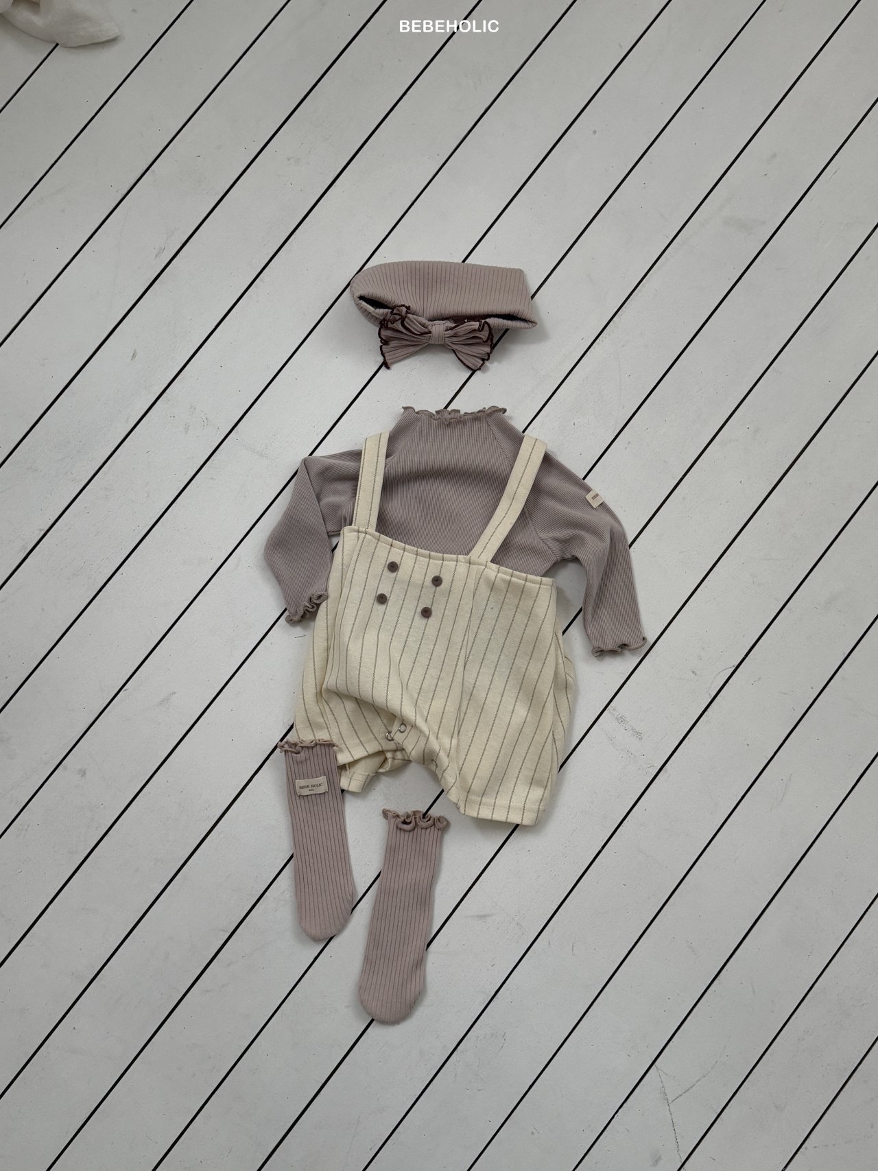 🌸預訂 韓國直送🌸🇰🇷BEBEHOLIC三色純色花邊領長袖上衣