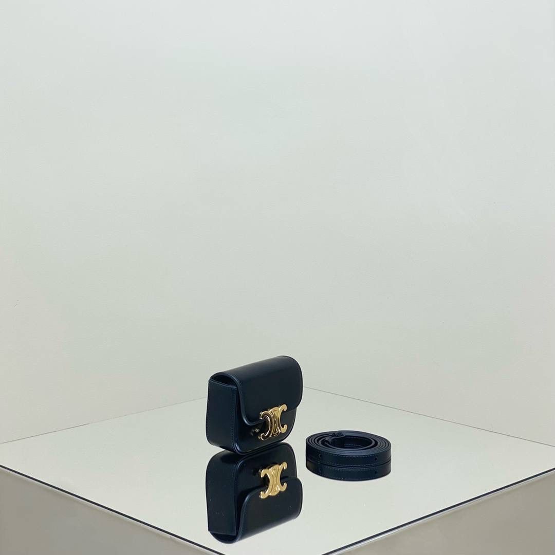 🔥大货实拍图 𝗖𝗘𝗟𝗜𝗡𝗘 ♥ 迷你凯旋门 型号：10I512 尺寸：11*8*4cm