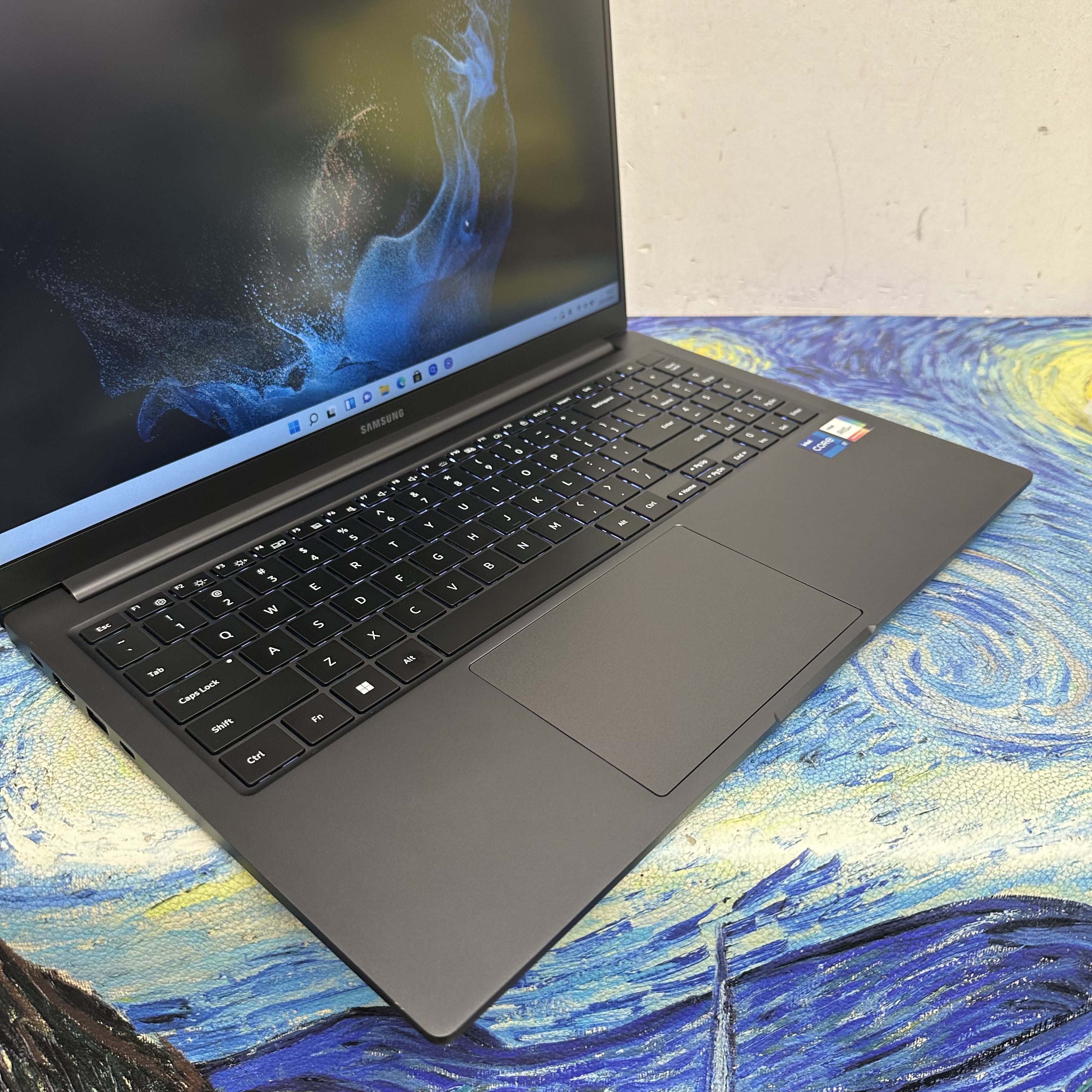 Samsung Galaxy i7-1255U/16GB Ram/512GB SSD超薄邊框/ Notebook / Laptop / Gaming Laptop / PC  / Book/ YouTube / Netflix / Office / Work / Win11