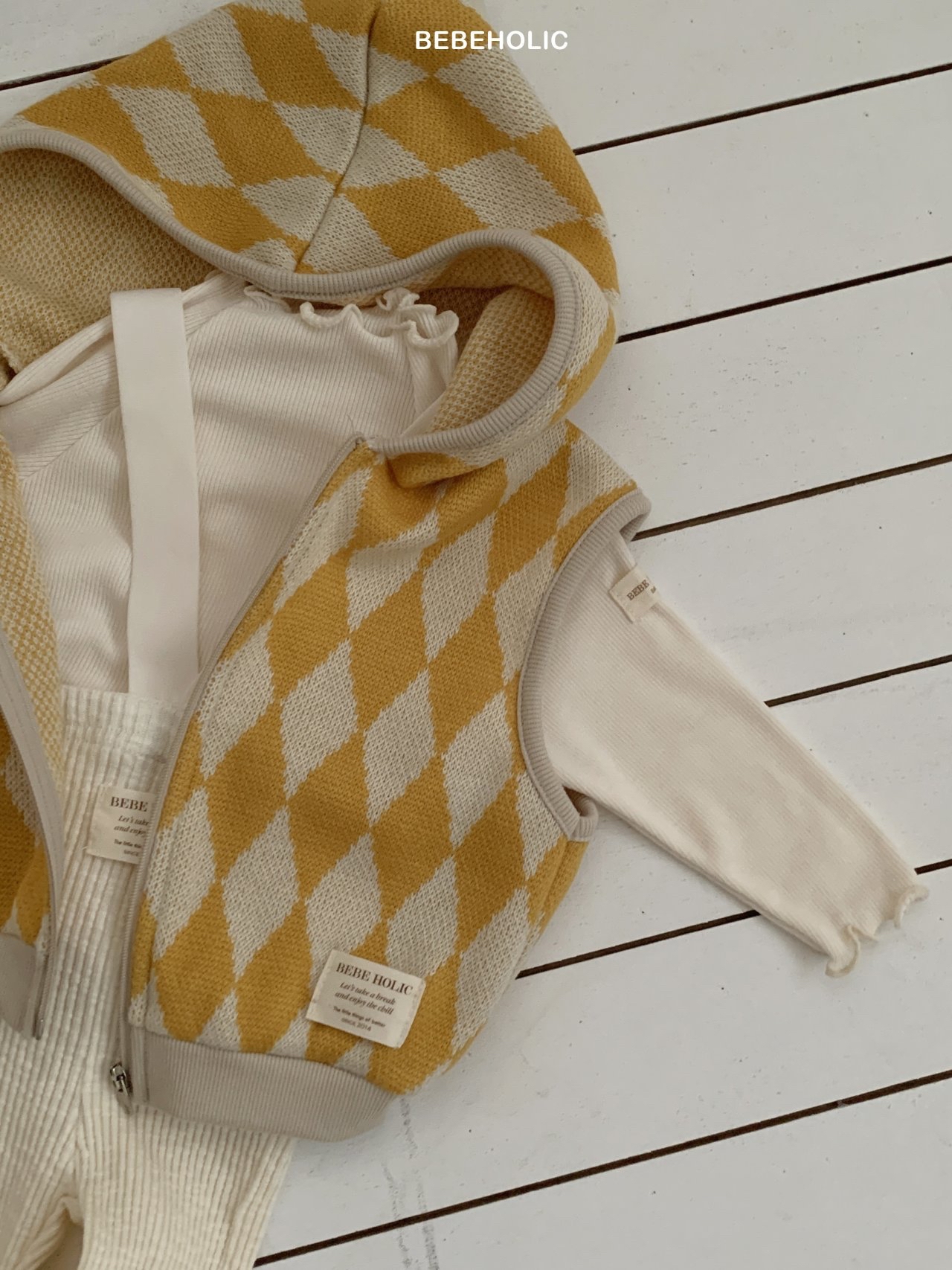 🌸預訂 韓國直送🌸🇰🇷BEBEHOLIC三色菱格連帽背心拉鍊外套