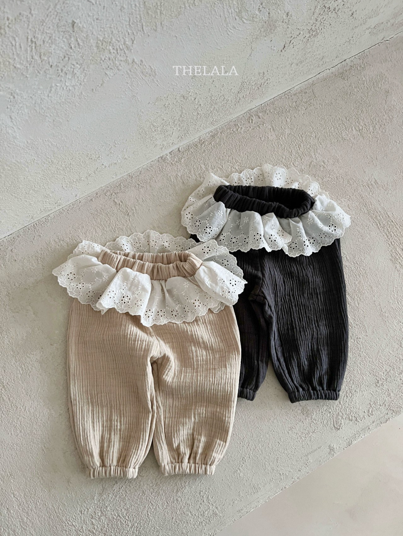 🌸預訂 韓國直送🌸🇰🇷THELALA兩色蕾絲荷葉邊棉紗束腳褲