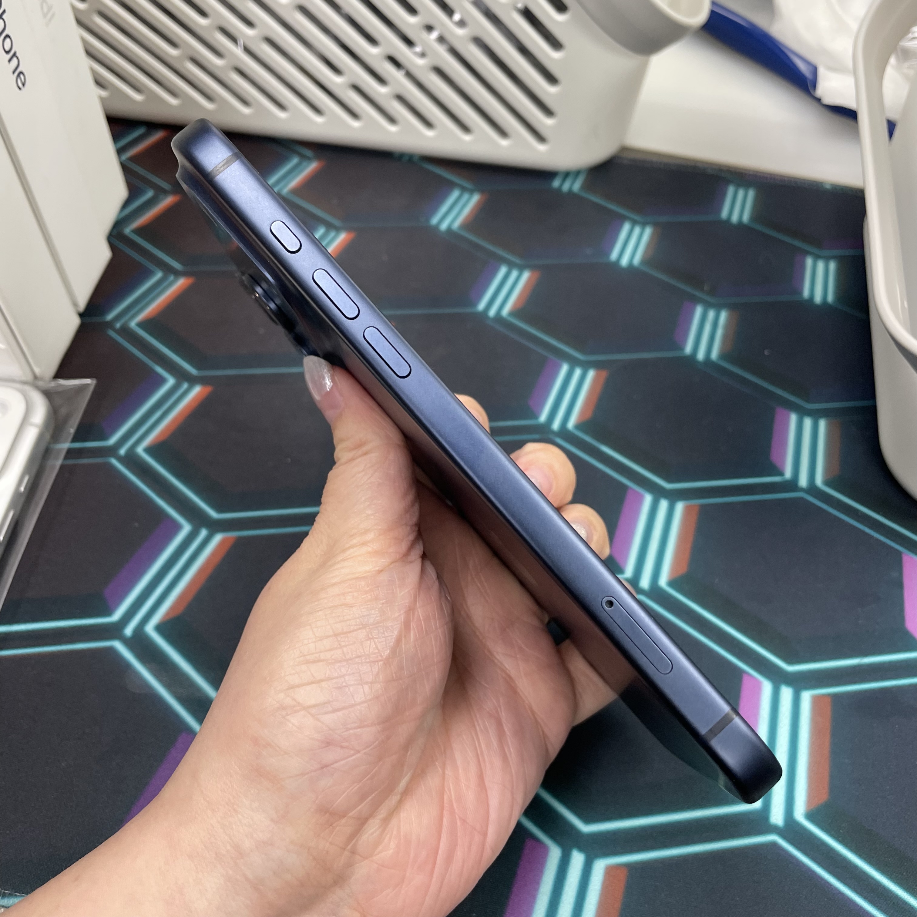*7373 17 Pro max 完美機 256GB 電99 藍色 blue