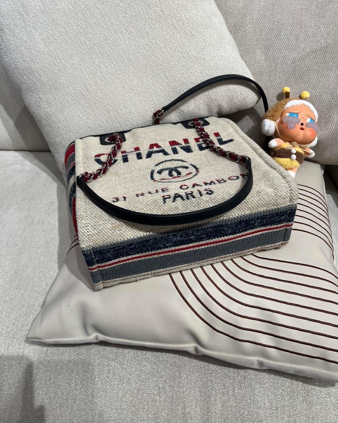 Chanel DEAUVILLE tote bag small 100%Authentic , 95%new ✅26card ✅dust bag